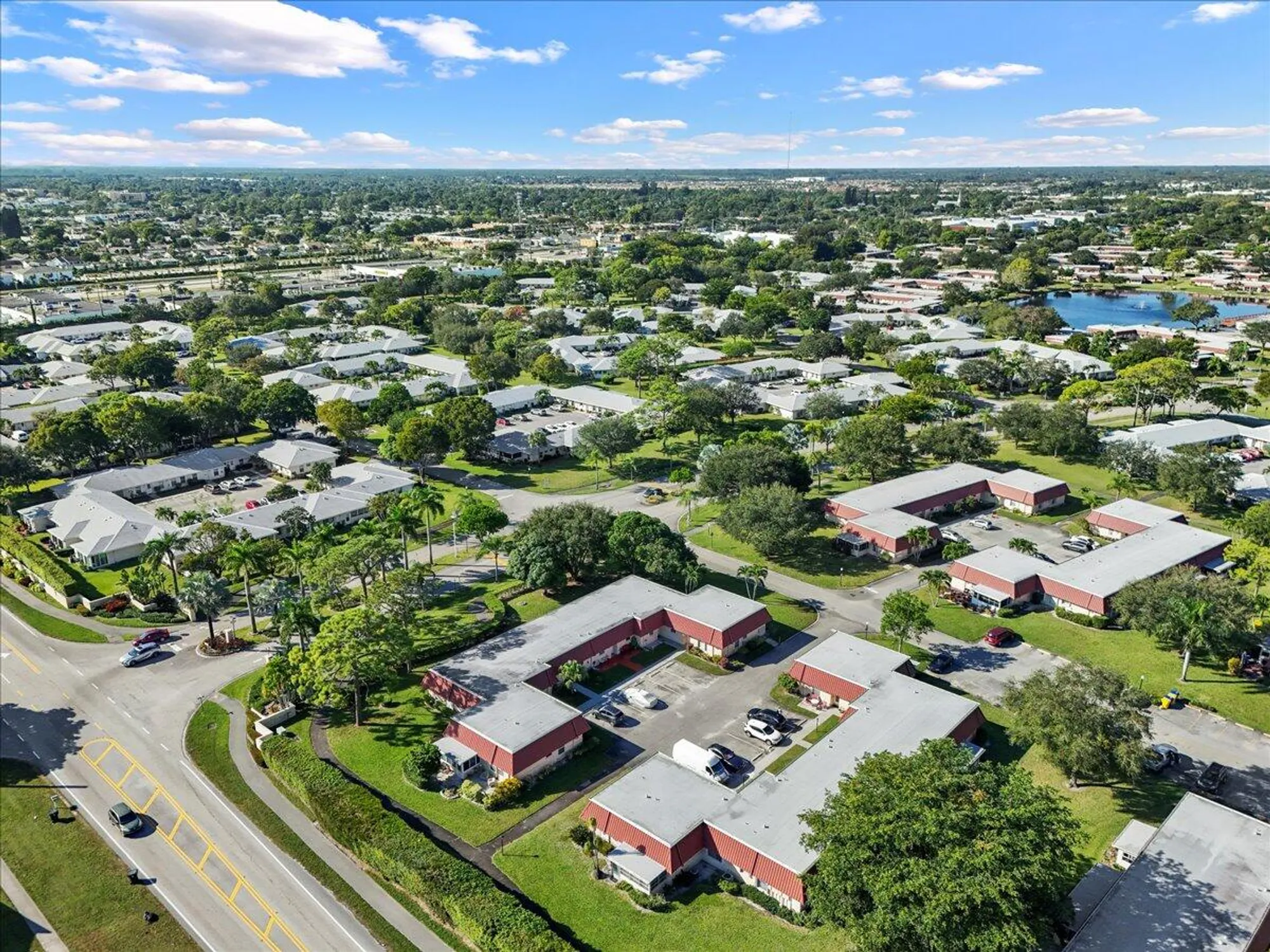 Property Slideshow image 33 of 45 | 102 amherst ln, Lake Worth, FL, 33467