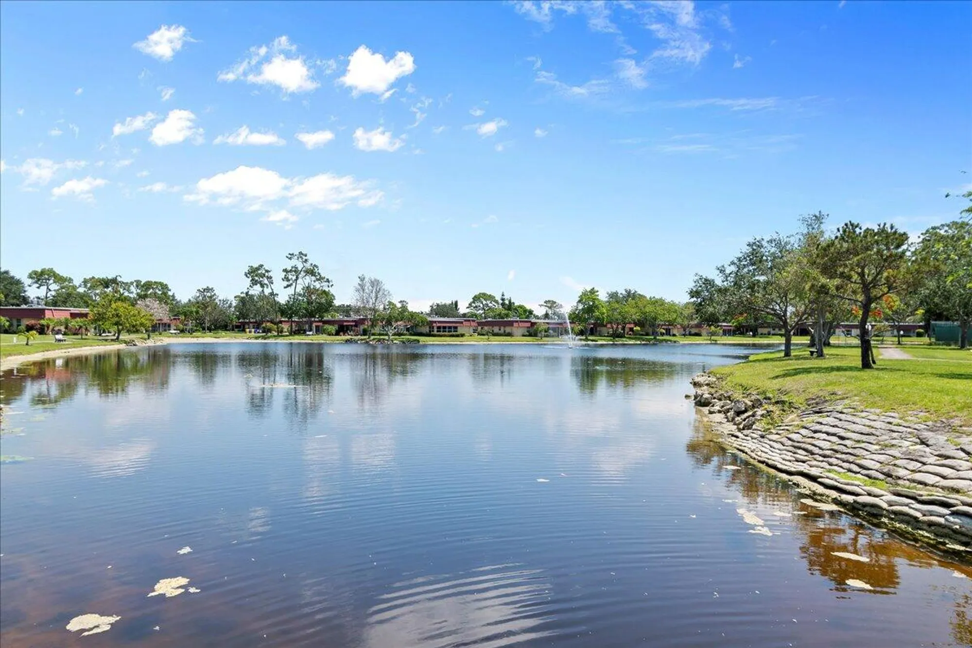 Property Slideshow image 41 of 45 | 102 amherst ln, Lake Worth, FL, 33467