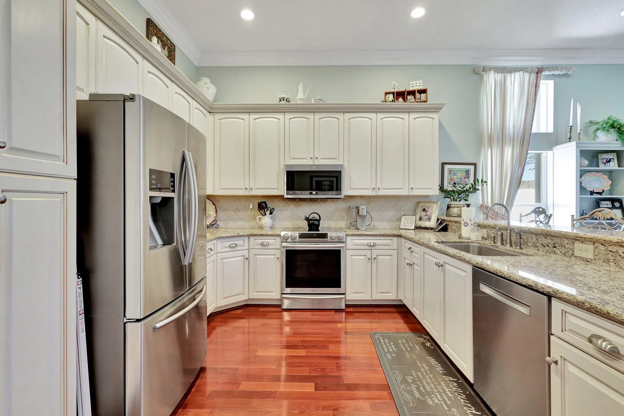 Property Slideshow image 17 of 93 | 7766 ocean sunset dr, Lake Worth, FL, 33467