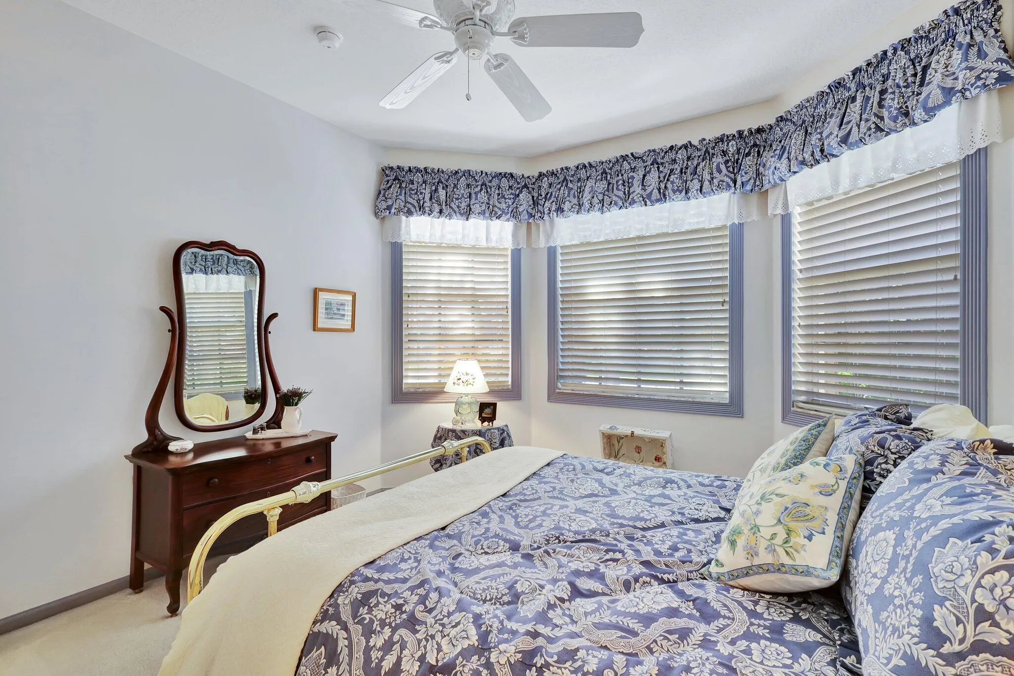 Property Slideshow image 28 of 93 | 7766 ocean sunset dr, Lake Worth, FL, 33467