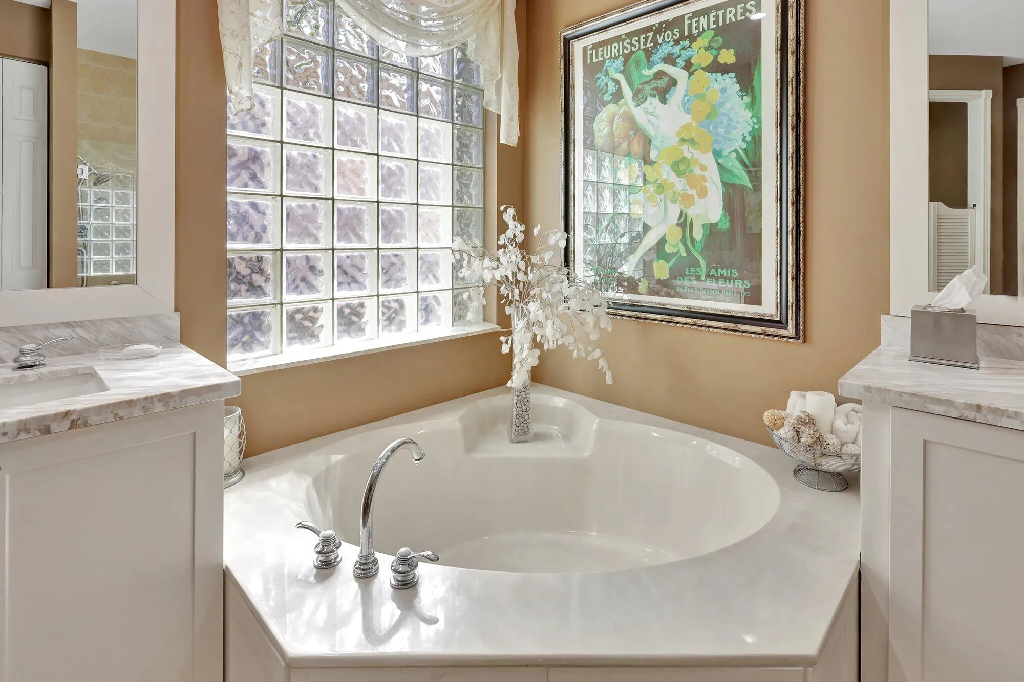 Property Slideshow image 38 of 93 | 7766 ocean sunset dr, Lake Worth, FL, 33467