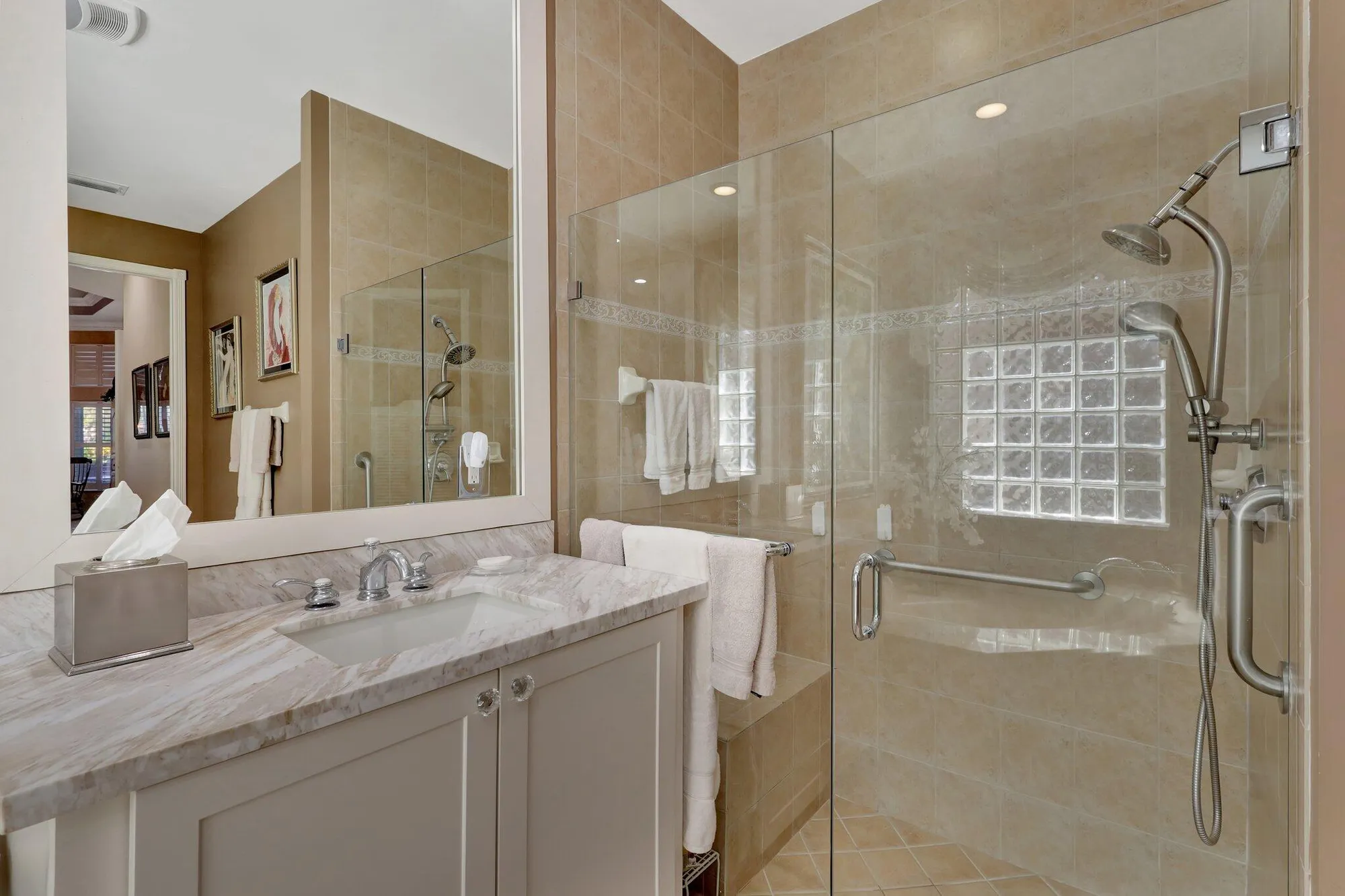Property Slideshow image 39 of 93 | 7766 ocean sunset dr, Lake Worth, FL, 33467