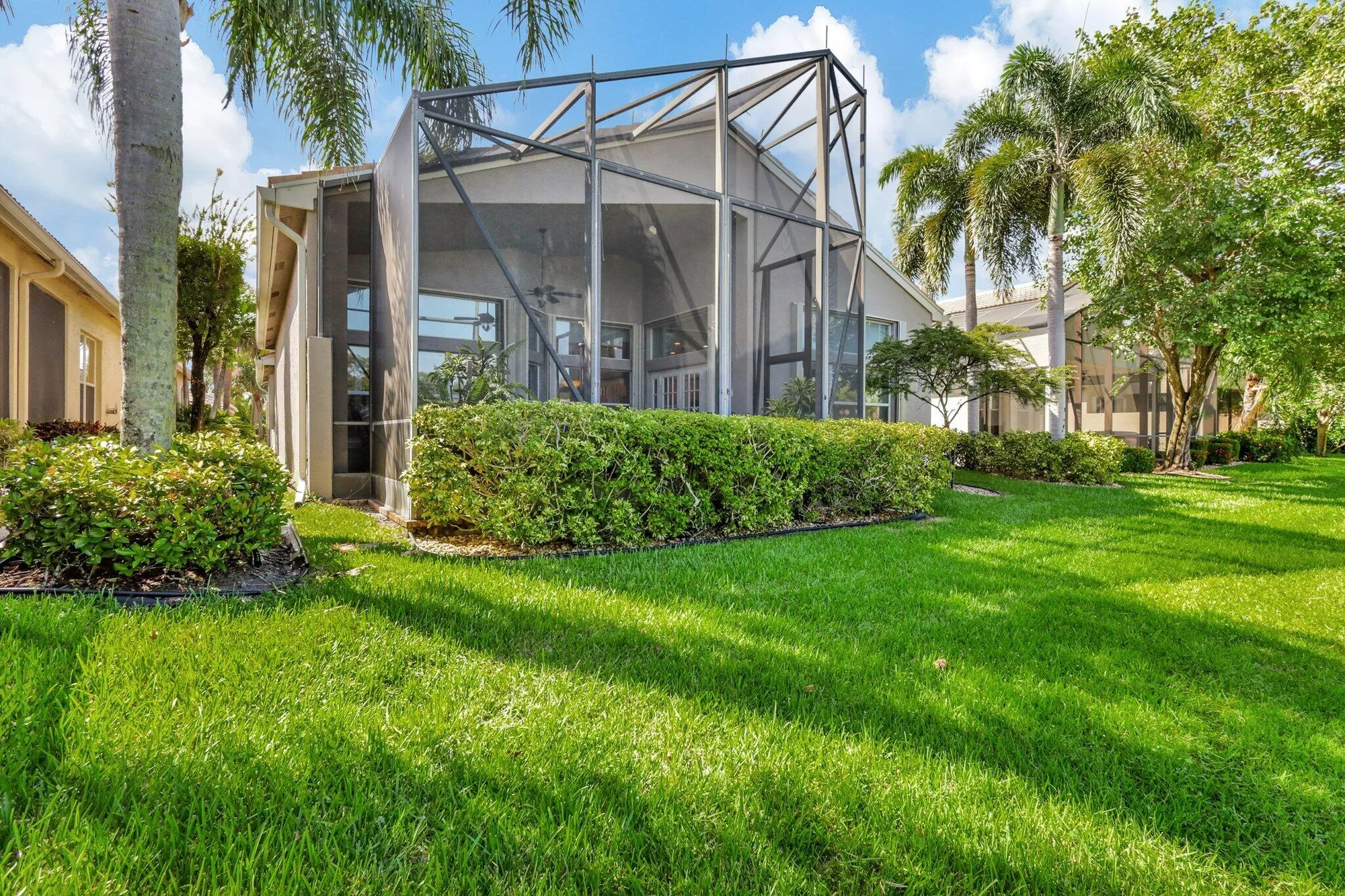 Property Slideshow image 44 of 93 | 7766 ocean sunset dr, Lake Worth, FL, 33467