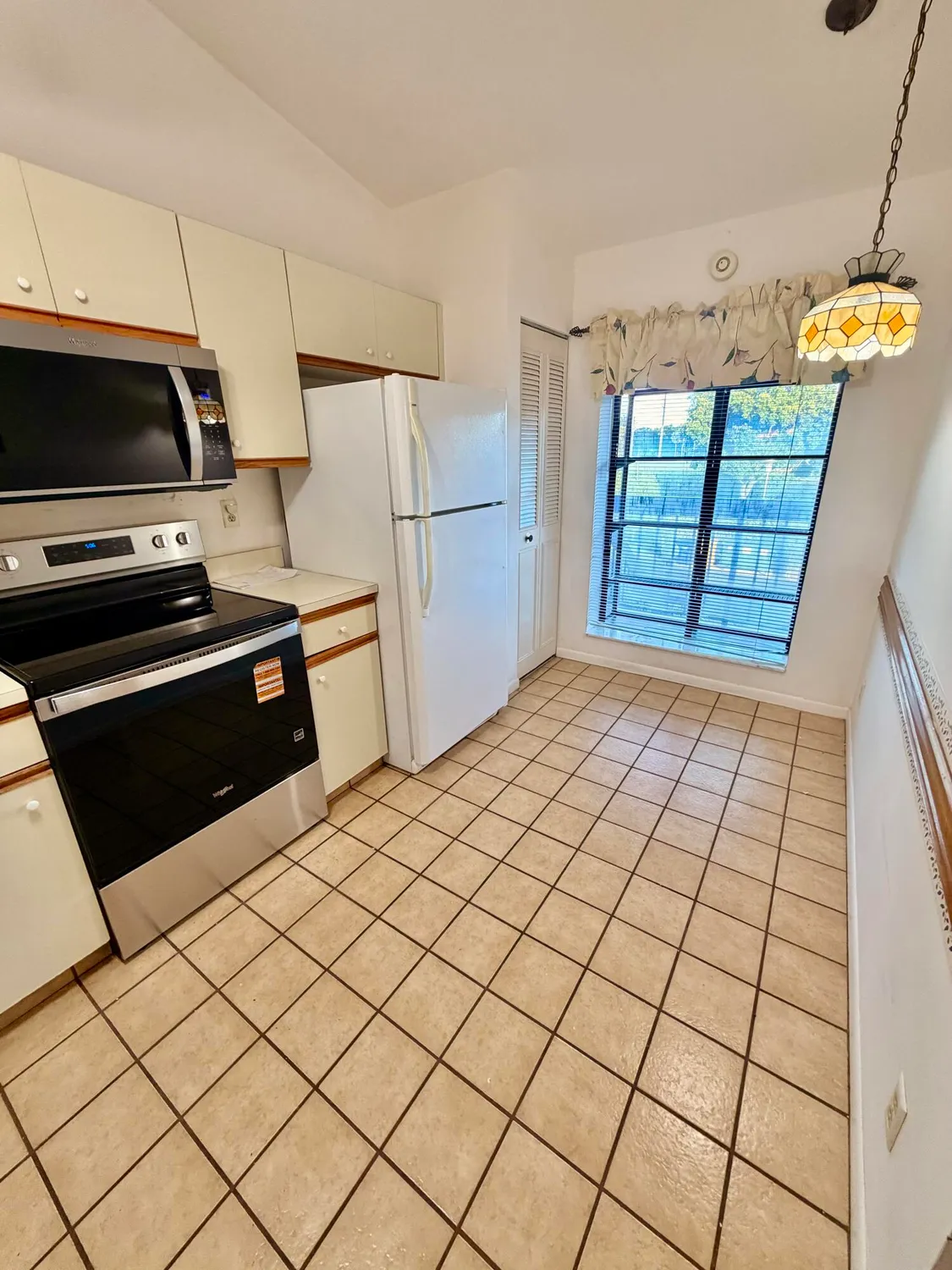 Property Slideshow image 13 of 27 | 3362 perimeter dr # 3362, Greenacres, FL, 33467