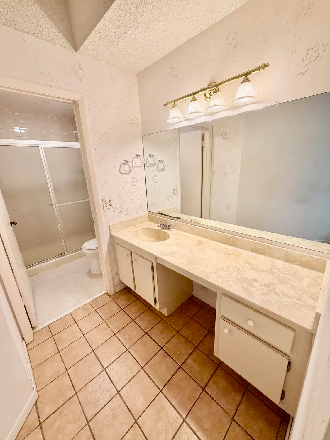 Property Slideshow image 23 of 27 | 3362 perimeter dr # 3362, Greenacres, FL, 33467
