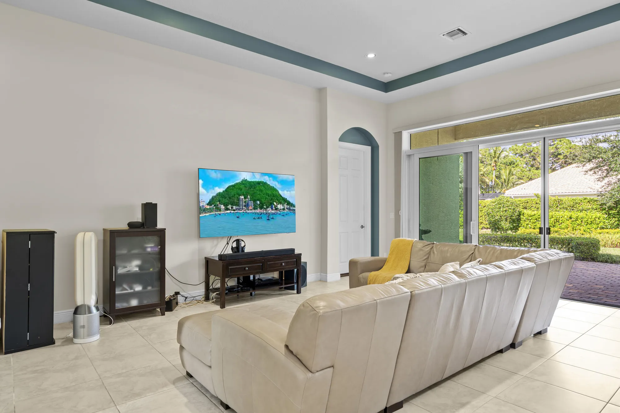 Property Slideshow image 24 of 72 | 10937 sw visconti way, Port Saint Lucie, FL, 34986