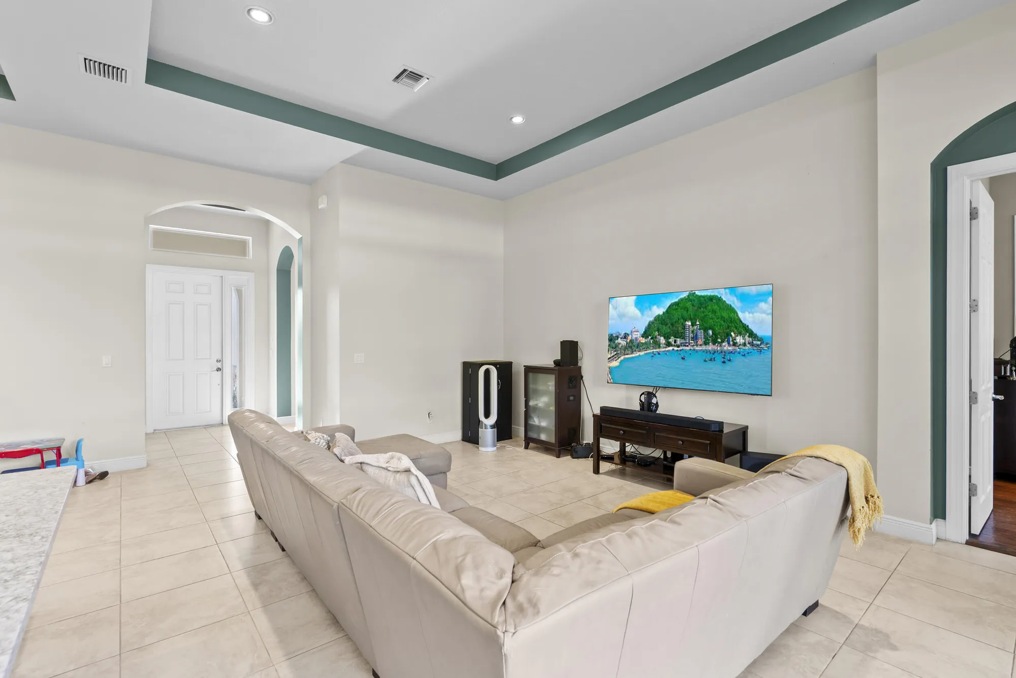 Property Slideshow image 25 of 72 | 10937 sw visconti way, Port Saint Lucie, FL, 34986