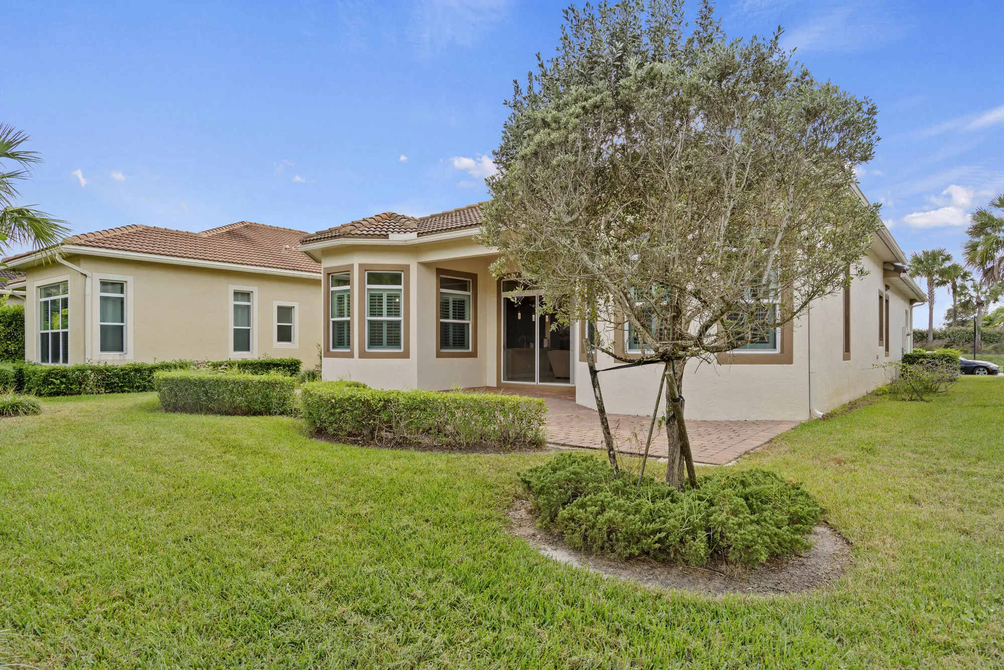 Property Slideshow image 43 of 72 | 10937 sw visconti way, Port Saint Lucie, FL, 34986