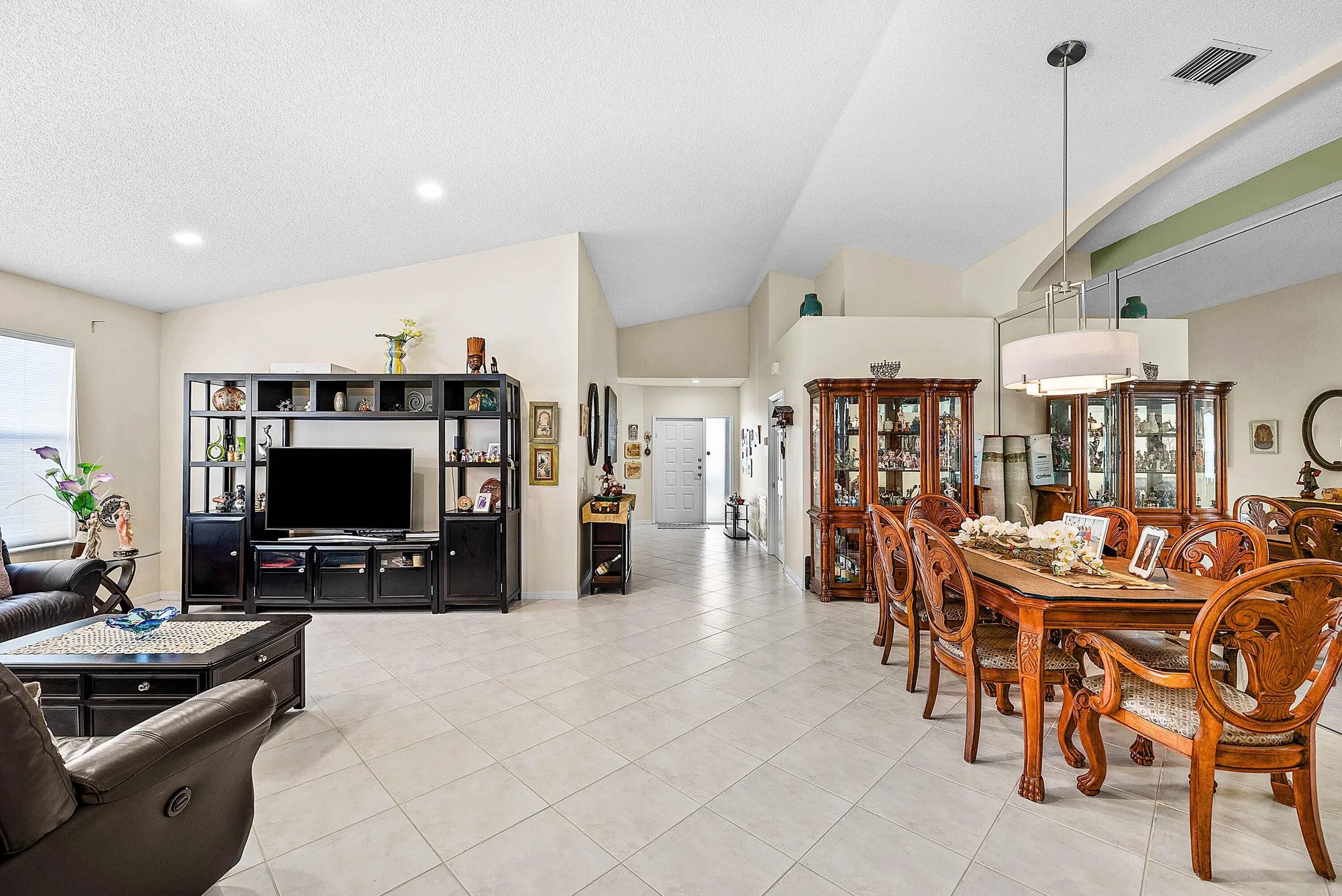 Property Slideshow image 11 of 62 | 9769 lemonwood ter, Boynton Beach, FL, 33437