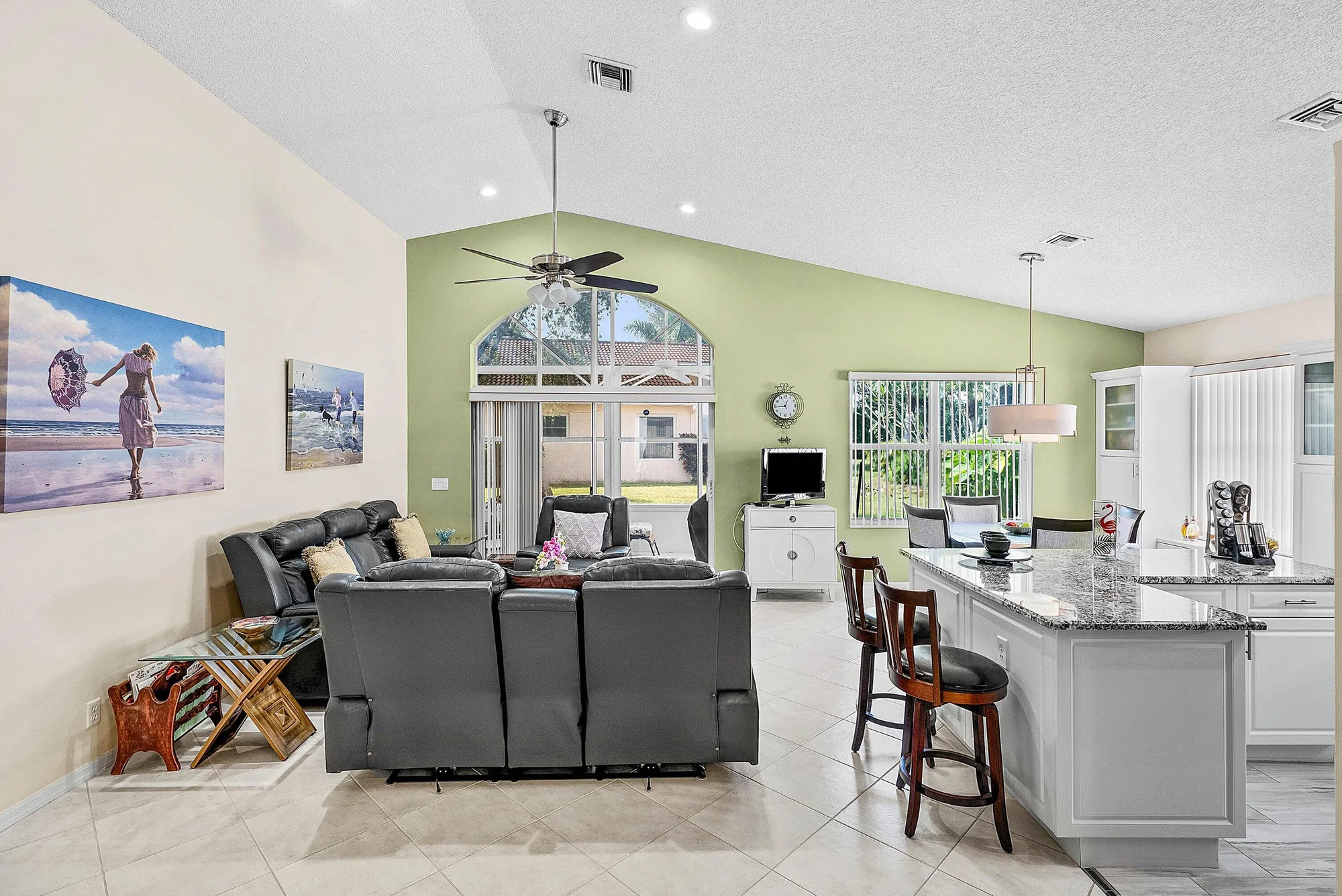 Property Slideshow image 12 of 62 | 9769 lemonwood ter, Boynton Beach, FL, 33437