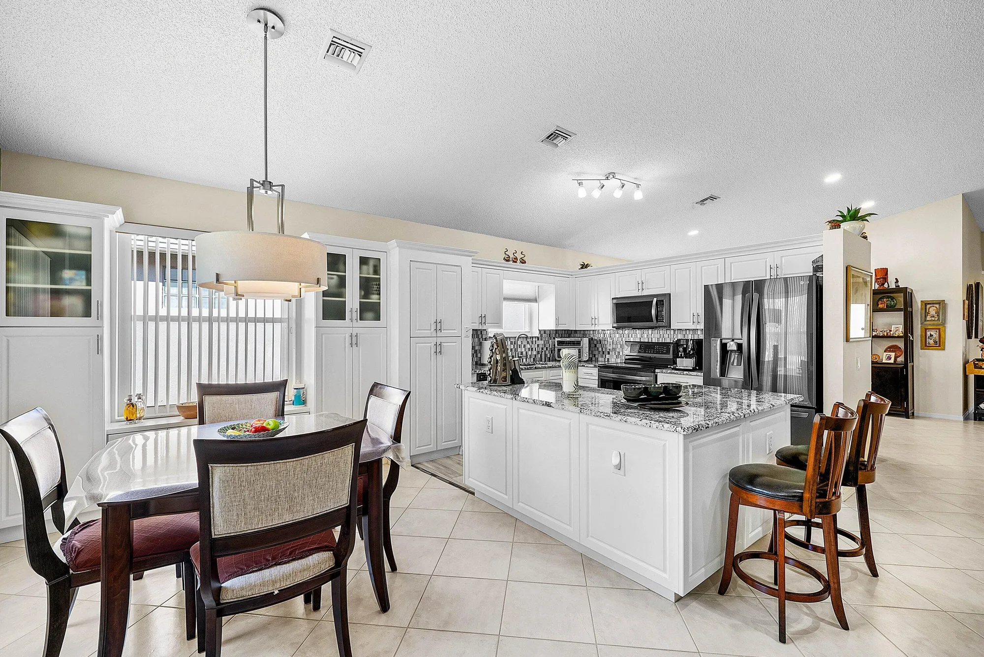 Property Slideshow image 16 of 62 | 9769 lemonwood ter, Boynton Beach, FL, 33437