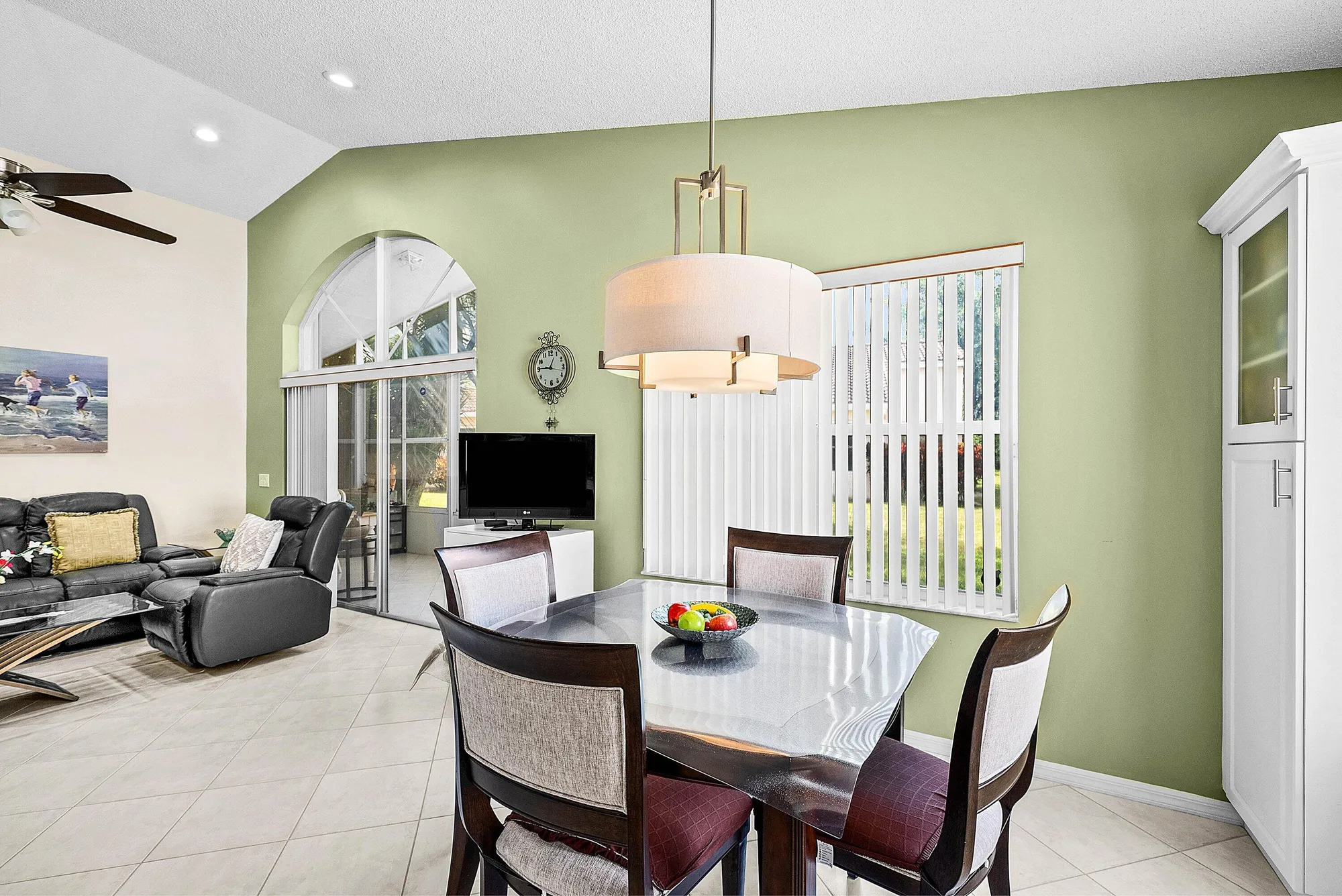Property Slideshow image 17 of 62 | 9769 lemonwood ter, Boynton Beach, FL, 33437