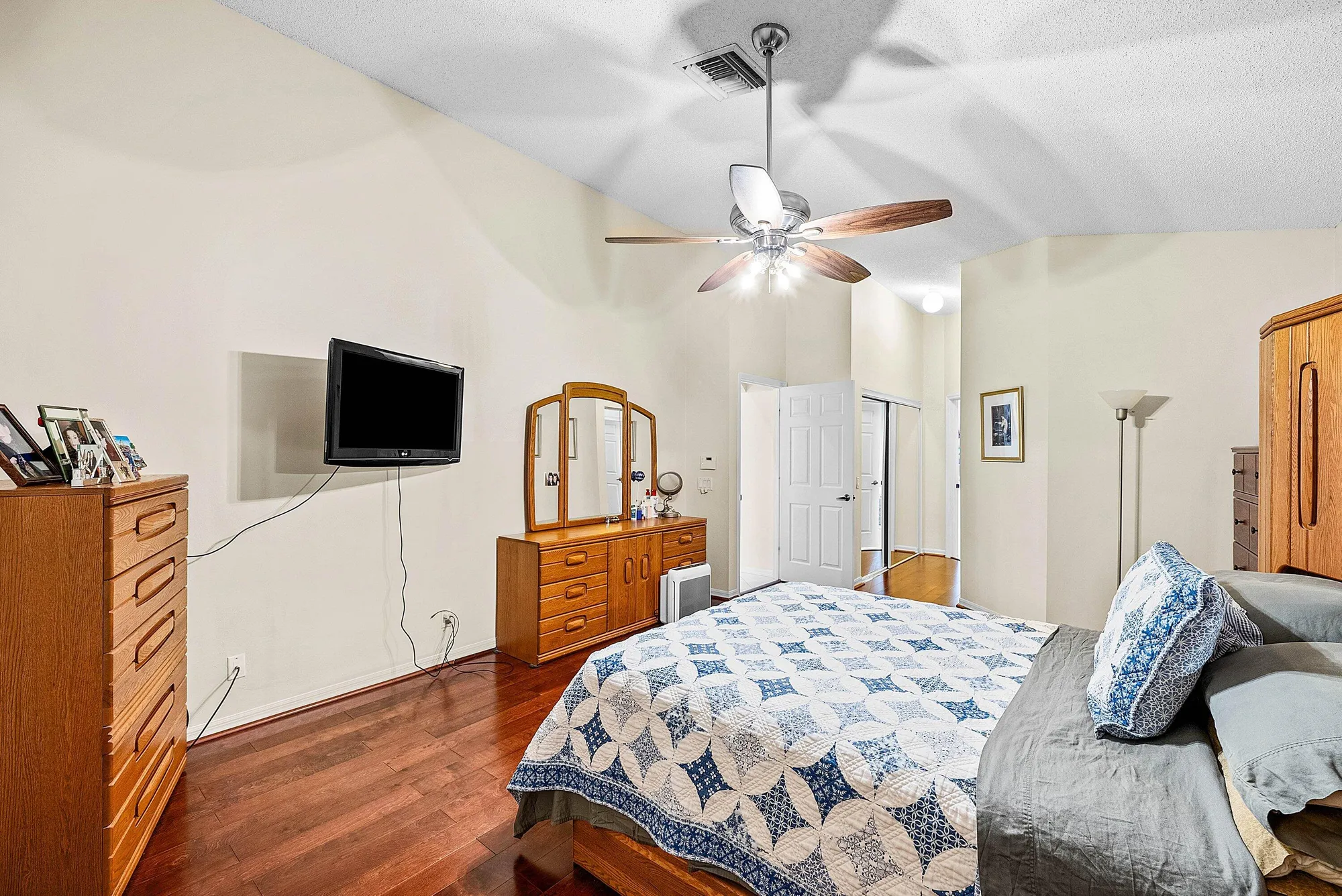 Property Slideshow image 22 of 62 | 9769 lemonwood ter, Boynton Beach, FL, 33437