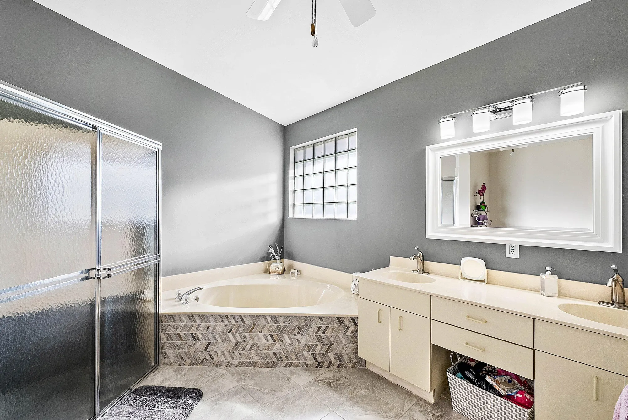 Property Slideshow image 24 of 62 | 9769 lemonwood ter, Boynton Beach, FL, 33437