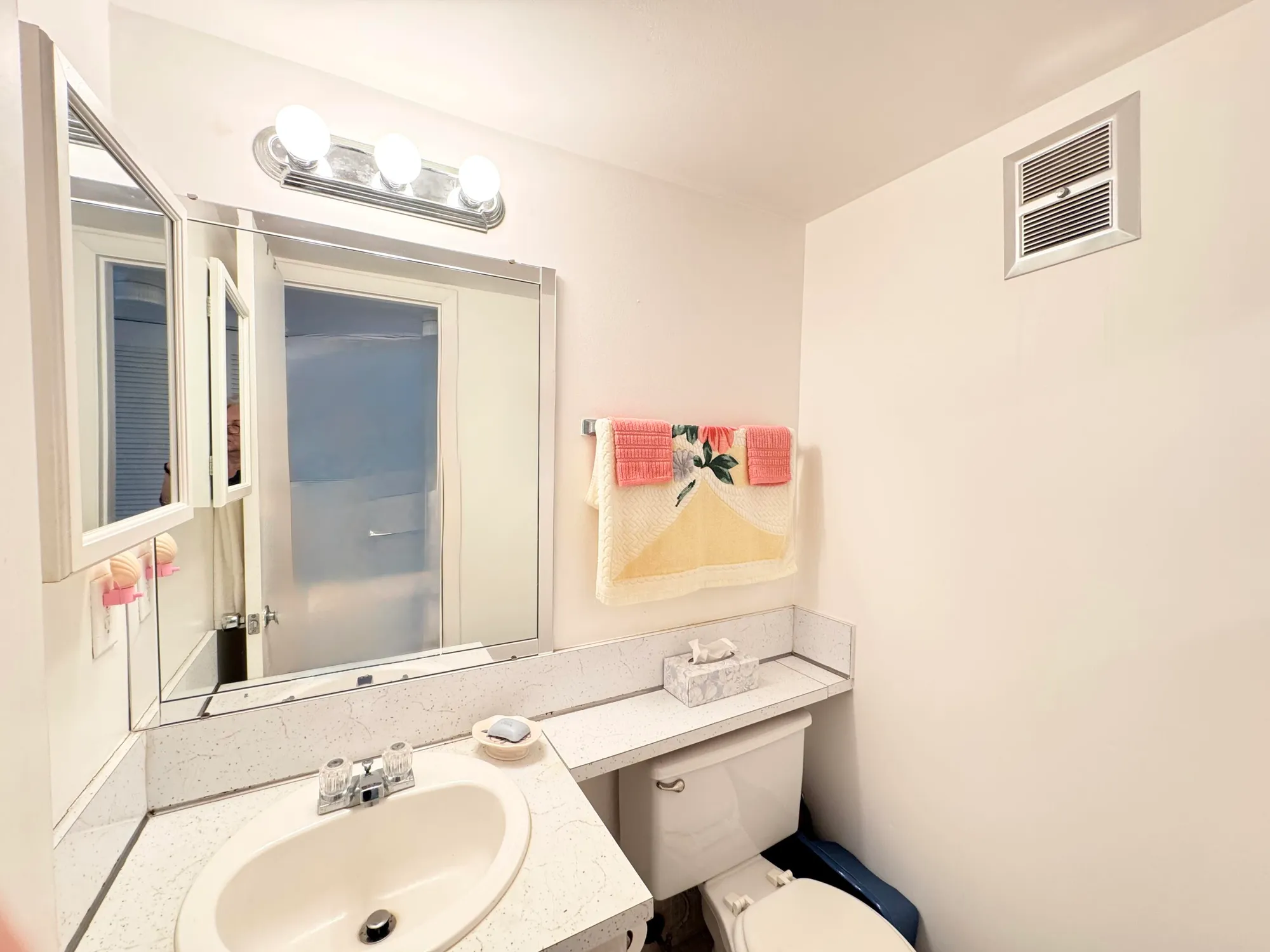 Property Slideshow image 11 of 24 | 148 bedford f, West Palm Beach, FL, 33417