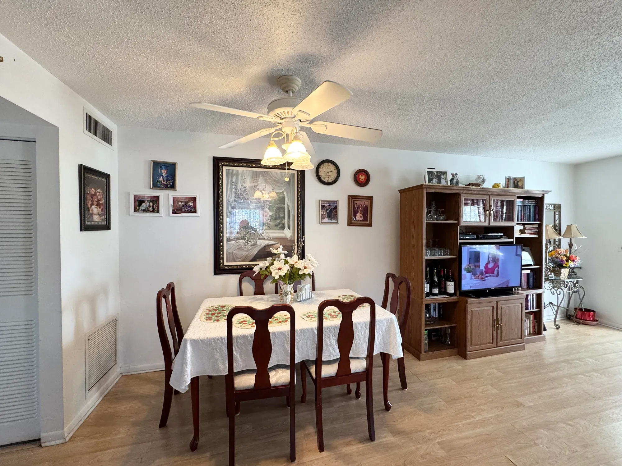 Property Slideshow image 9 of 24 | 148 bedford f, West Palm Beach, FL, 33417