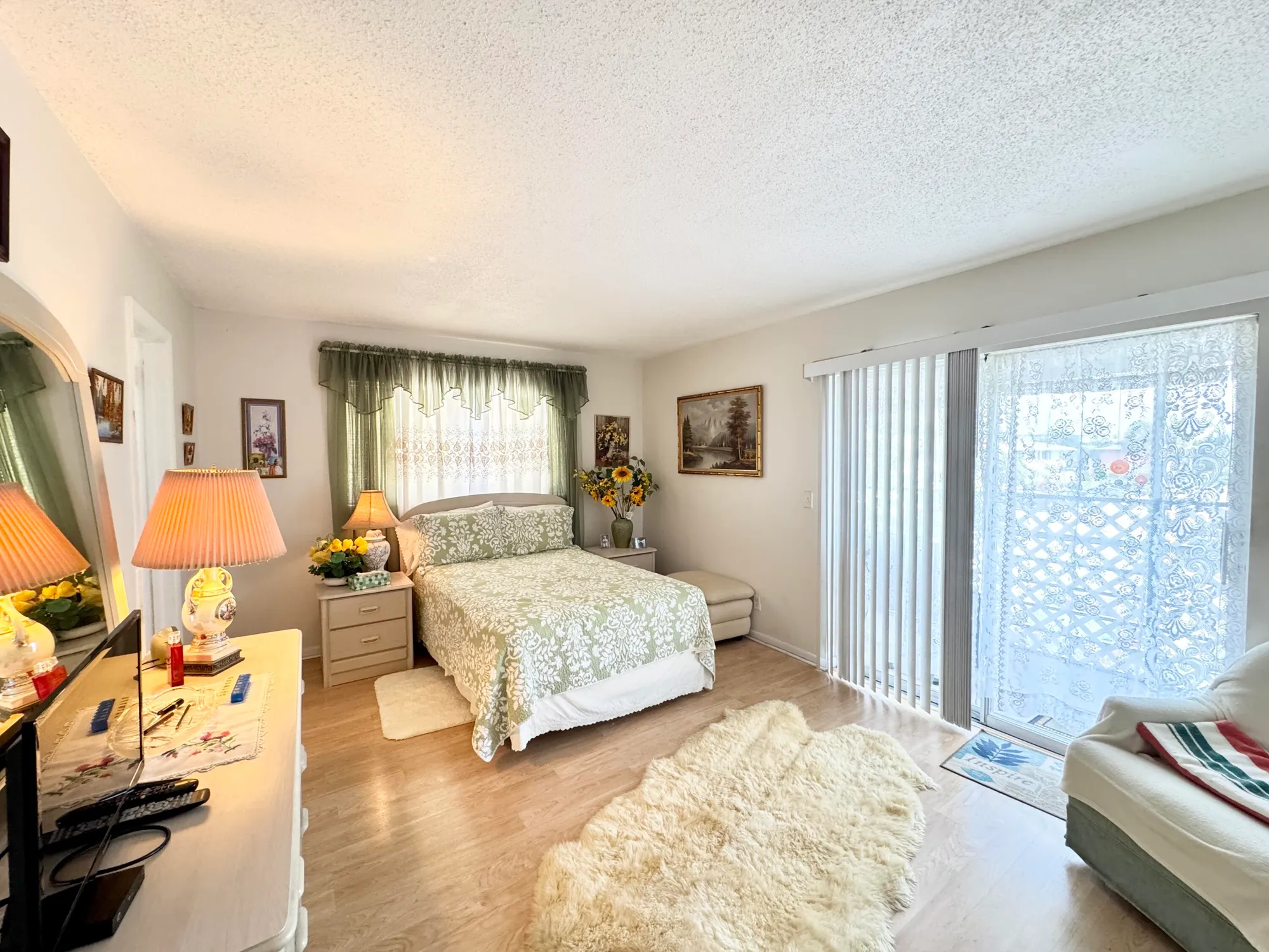 Property Slideshow image 12 of 24 | 148 bedford f, West Palm Beach, FL, 33417