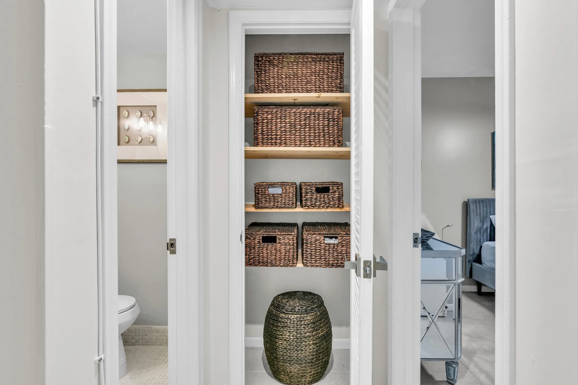 Property Slideshow image 10 of 25 | 302 norwich m, West Palm Beach, FL, 33417