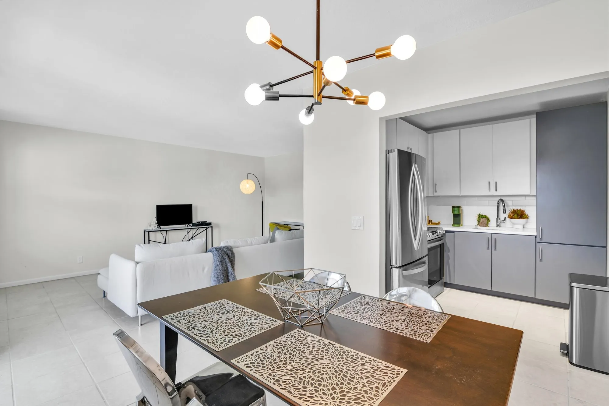 Property Slideshow image 20 of 25 | 302 norwich m, West Palm Beach, FL, 33417