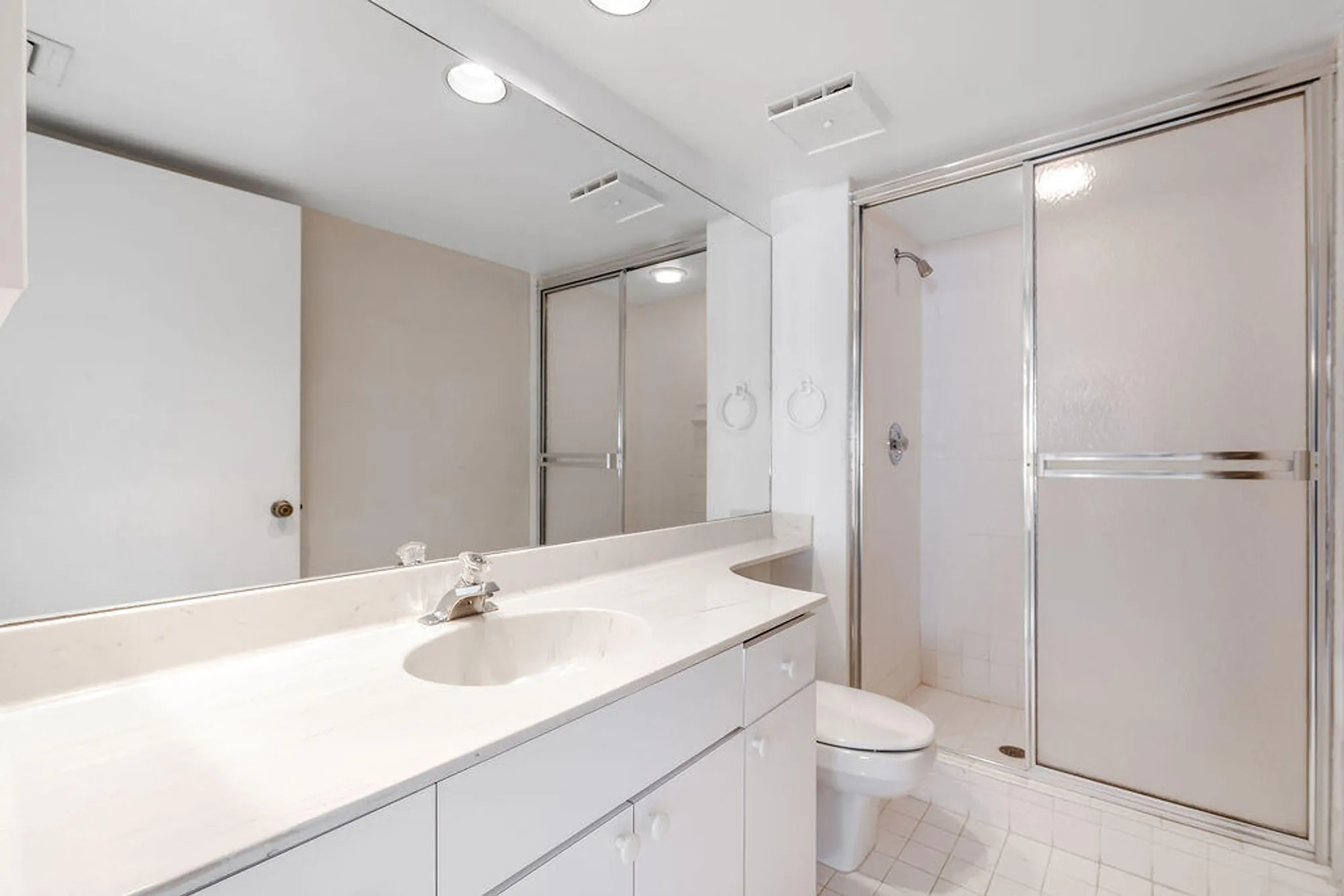 Property Slideshow image 16 of 56 | 7689 glendevon ln apt 1805, Delray Beach, FL, 33446
