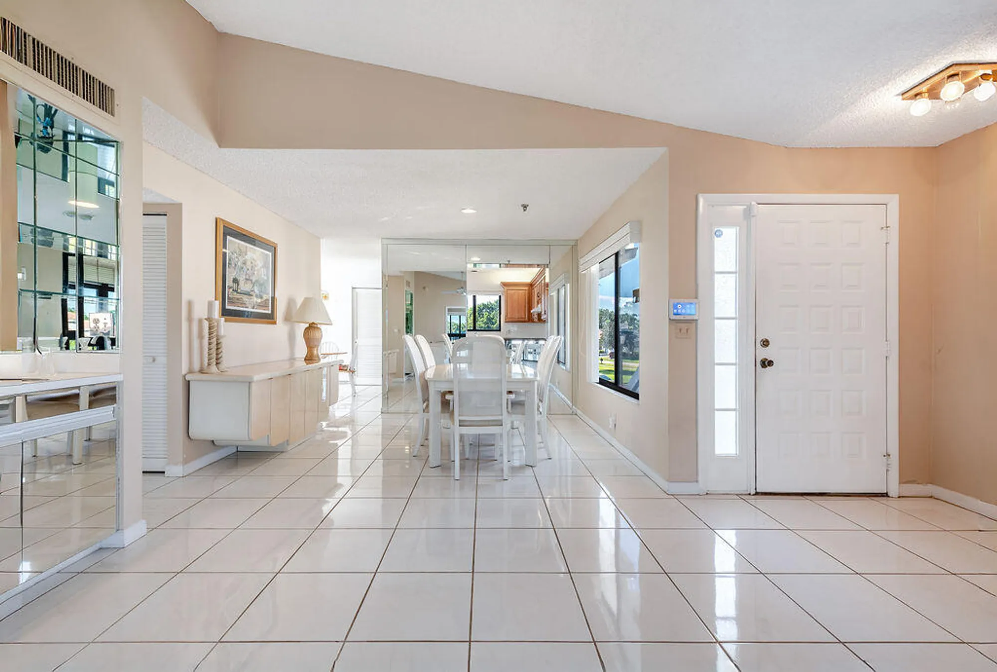 Property Slideshow image 10 of 56 | 7689 glendevon ln apt 1805, Delray Beach, FL, 33446