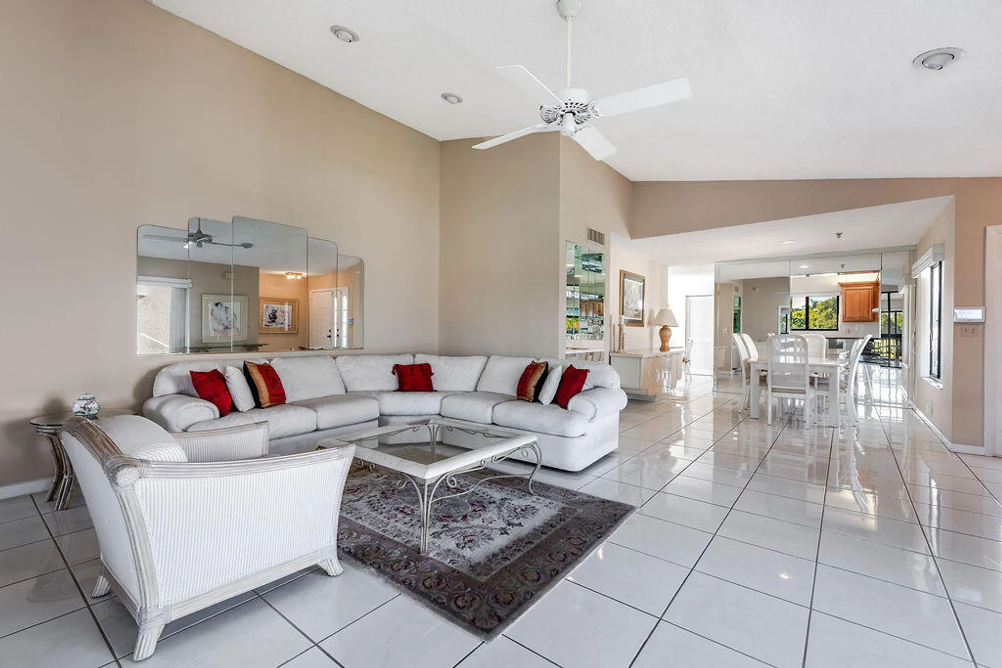 Property Slideshow image 7 of 56 | 7689 glendevon ln apt 1805, Delray Beach, FL, 33446