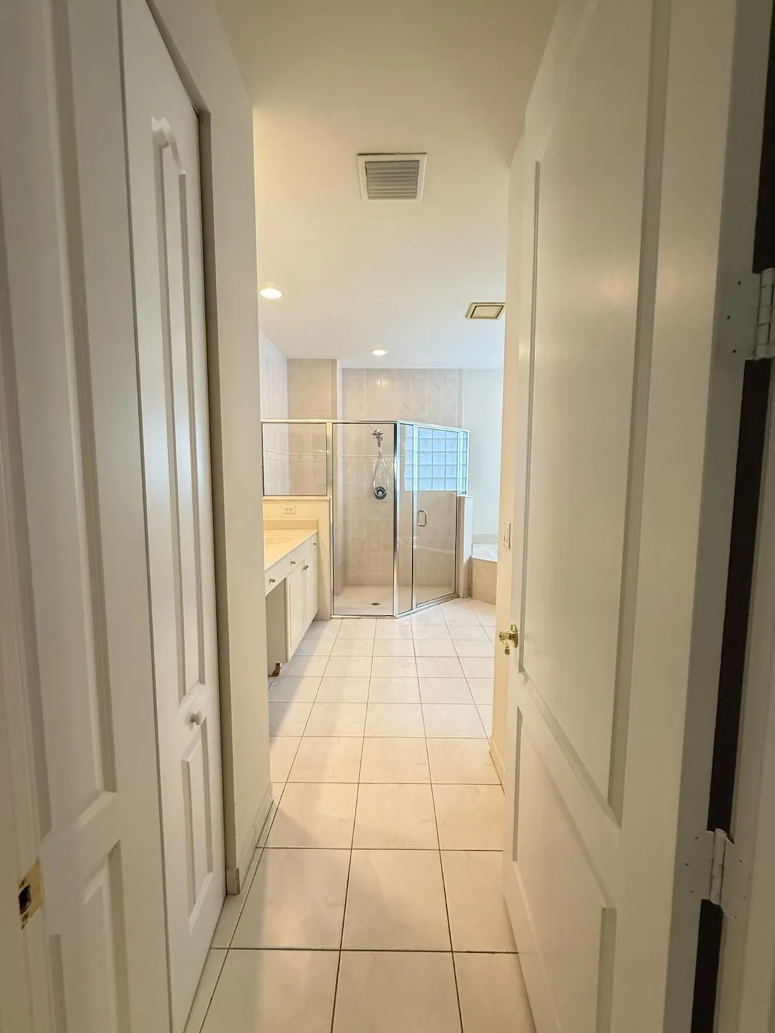 Property Slideshow image 27 of 35 | 10060 armani dr, Boynton Beach, FL, 33437