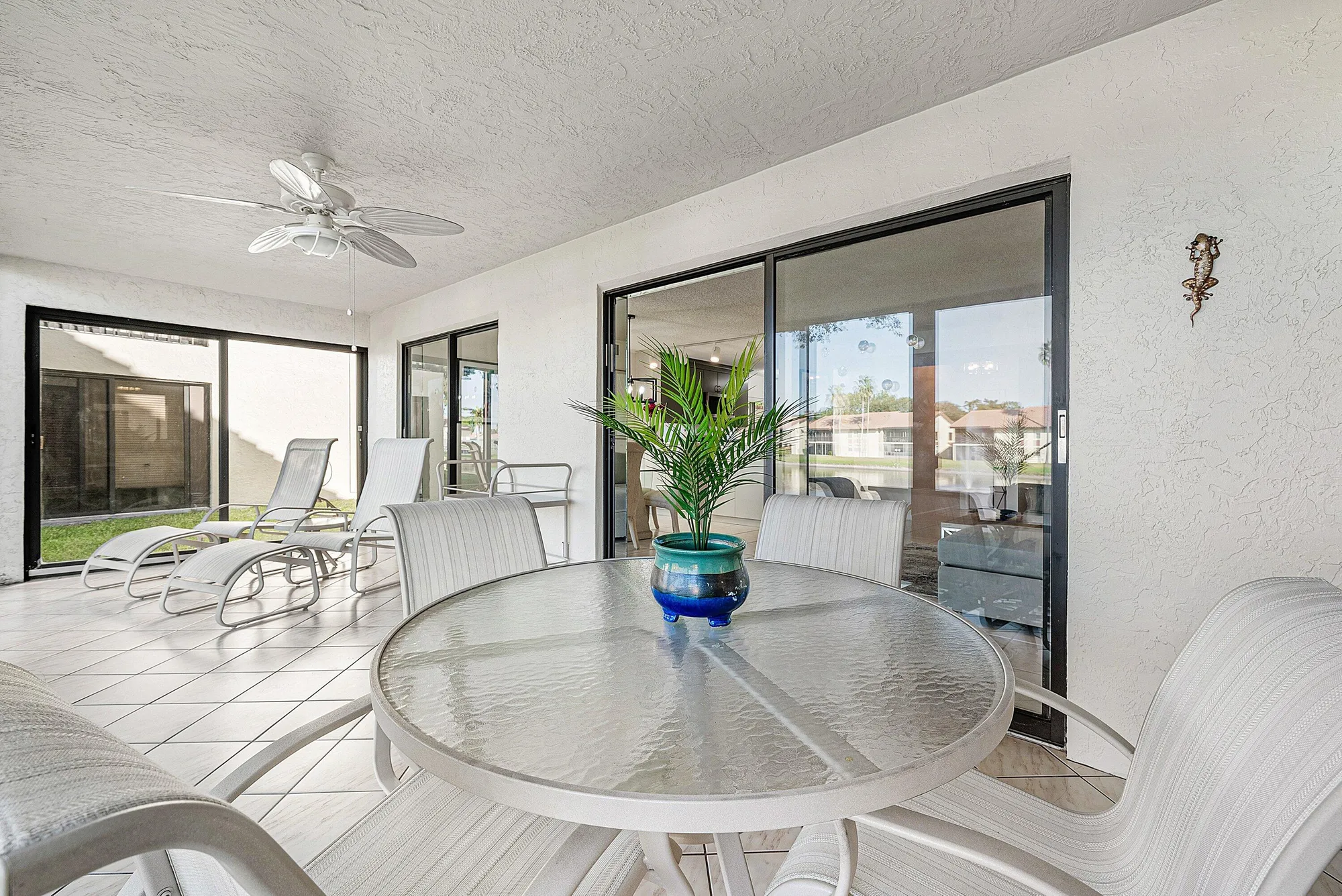 Property Slideshow image 20 of 32 | 10423 s circle lake dr 102, Boynton Beach, FL, 33437