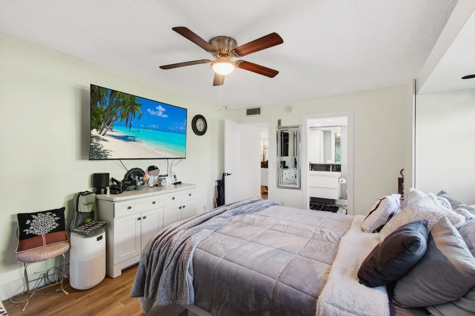 Property Slideshow image 25 of 94 | 1018 guildford a, Boca Raton, FL, 33434