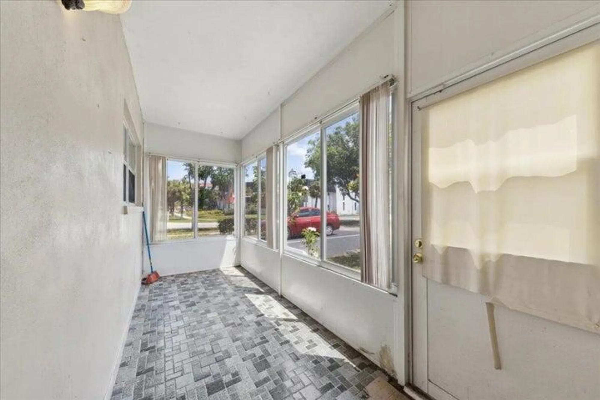 Property Slideshow image 14 of 29 | 2251 nw 48th ter 100, Lauderhill, FL, 33313