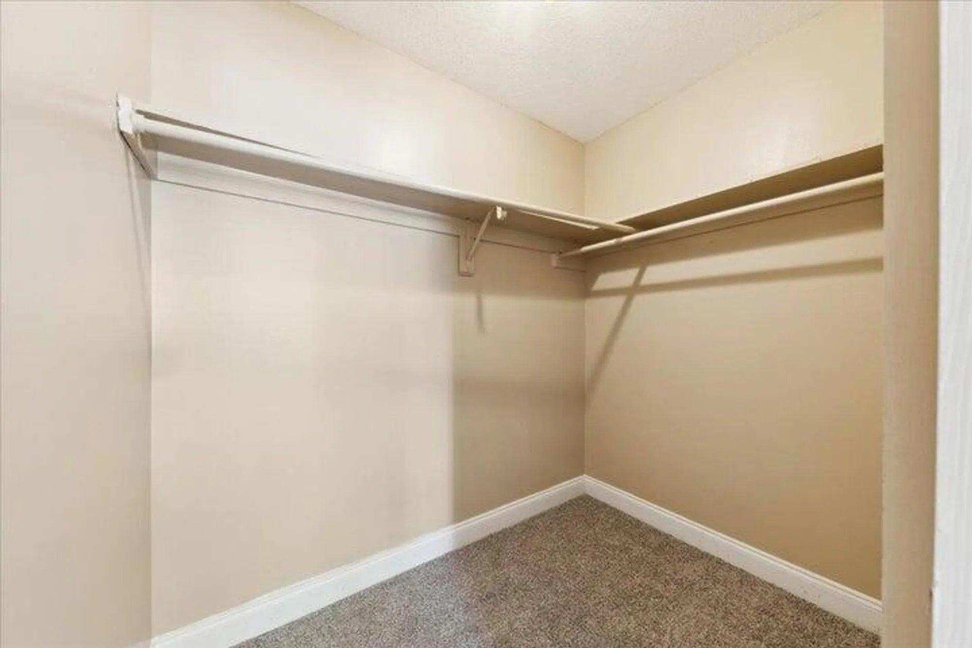 Property Slideshow image 15 of 29 | 2251 nw 48th ter 100, Lauderhill, FL, 33313