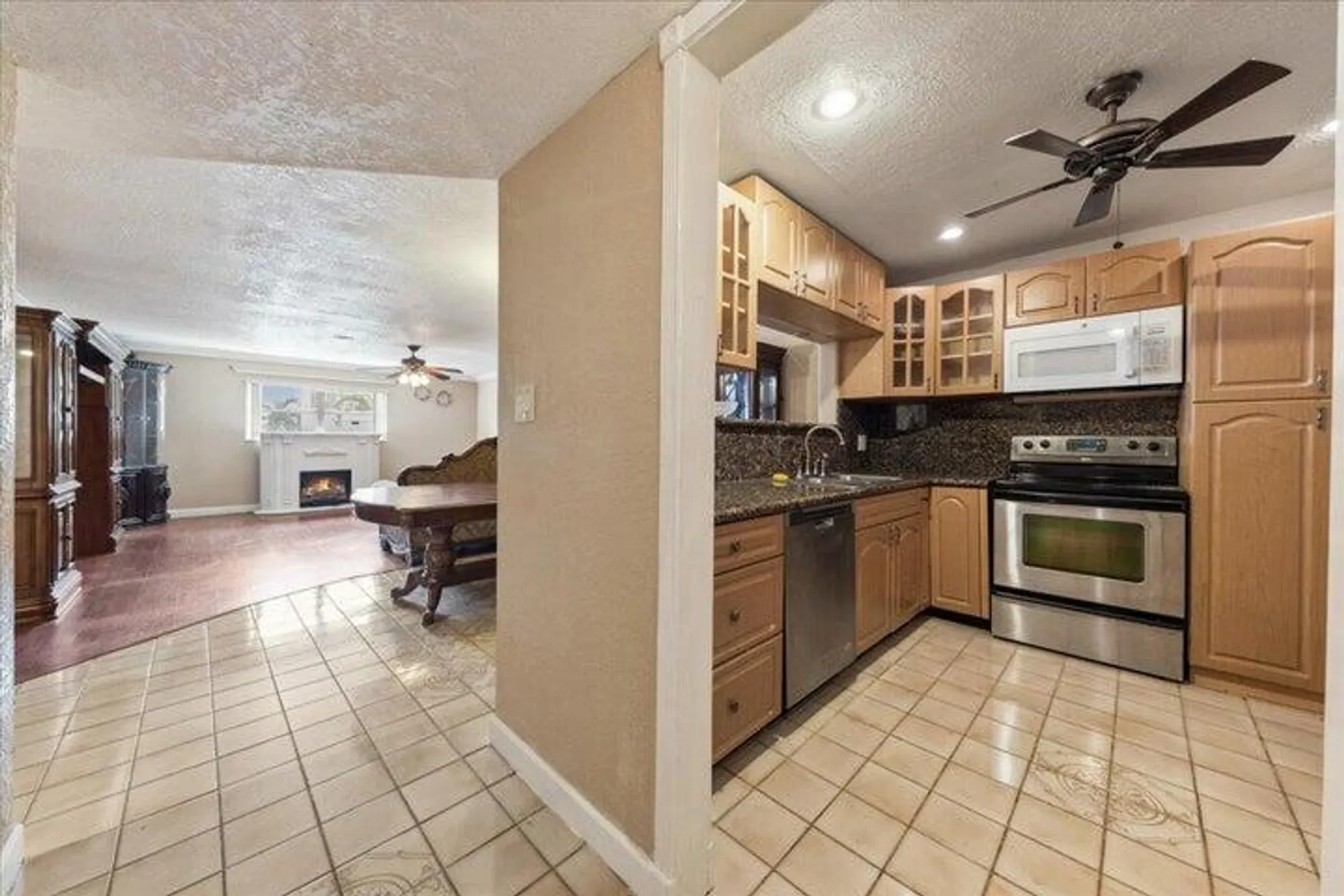 Property Slideshow image 25 of 29 | 2251 nw 48th ter 100, Lauderhill, FL, 33313