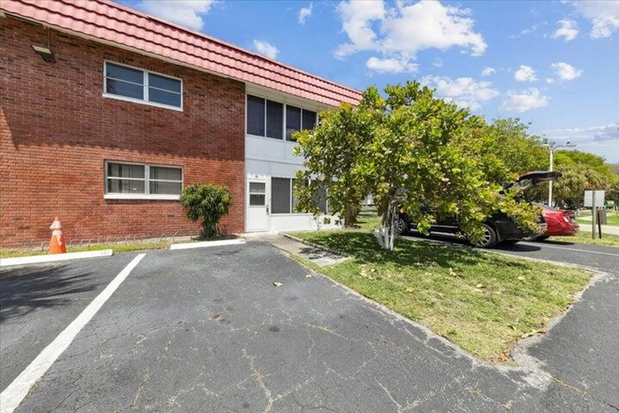 Property Slideshow image 3 of 29 | 2251 nw 48th ter 100, Lauderhill, FL, 33313