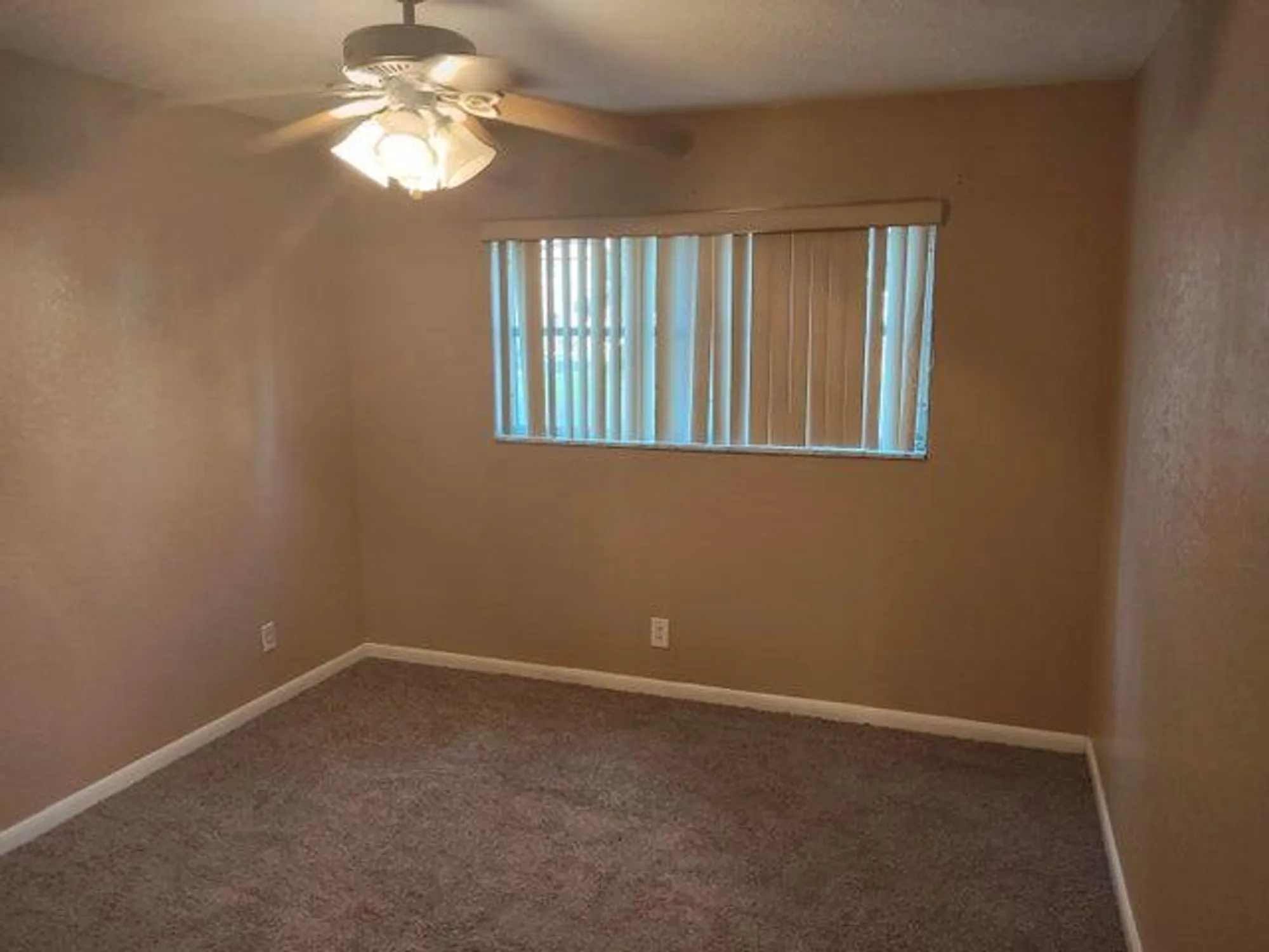 Property Slideshow image 28 of 29 | 2251 nw 48th ter 100, Lauderhill, FL, 33313