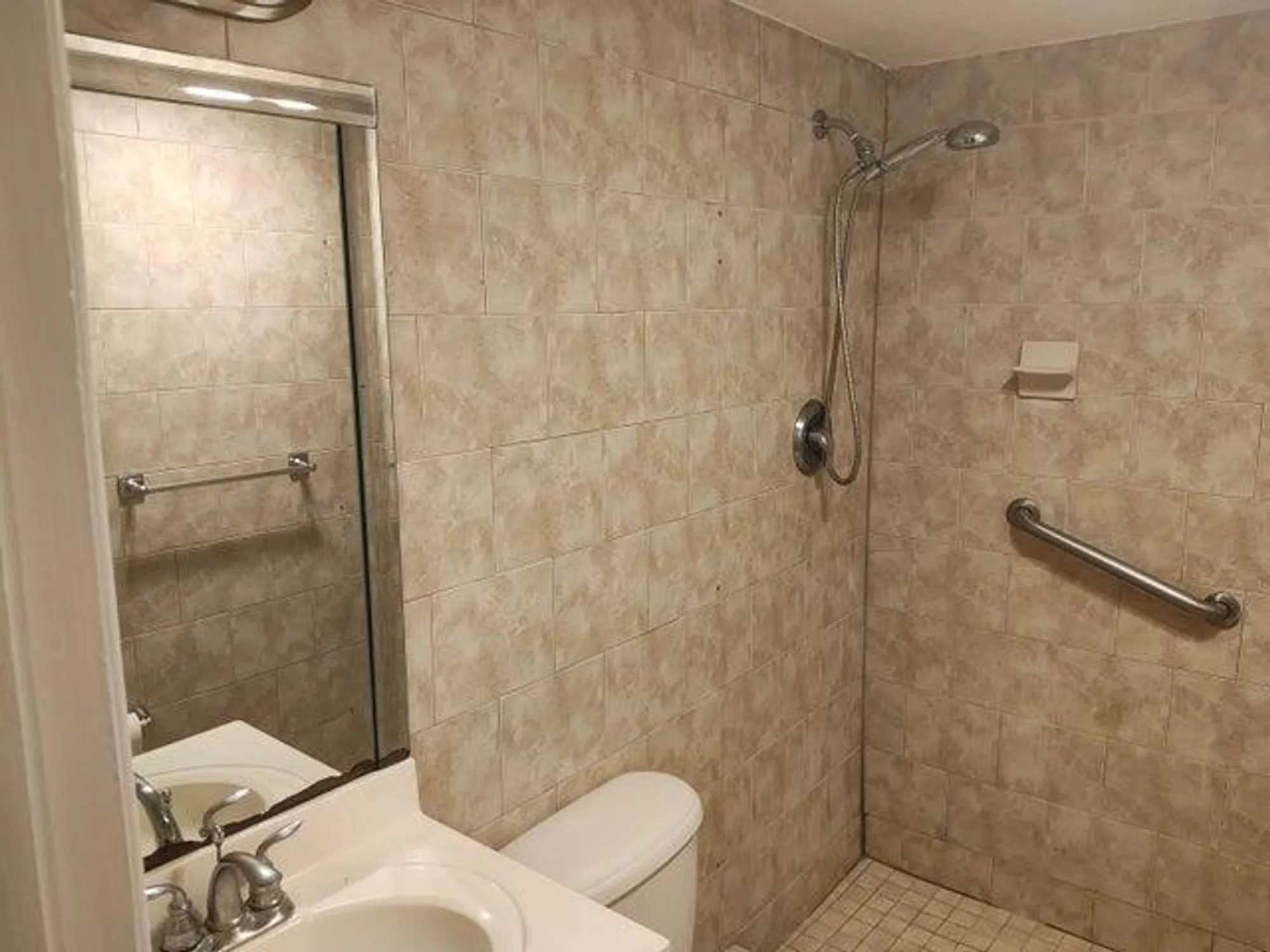 Property Slideshow image 26 of 29 | 2251 nw 48th ter 100, Lauderhill, FL, 33313