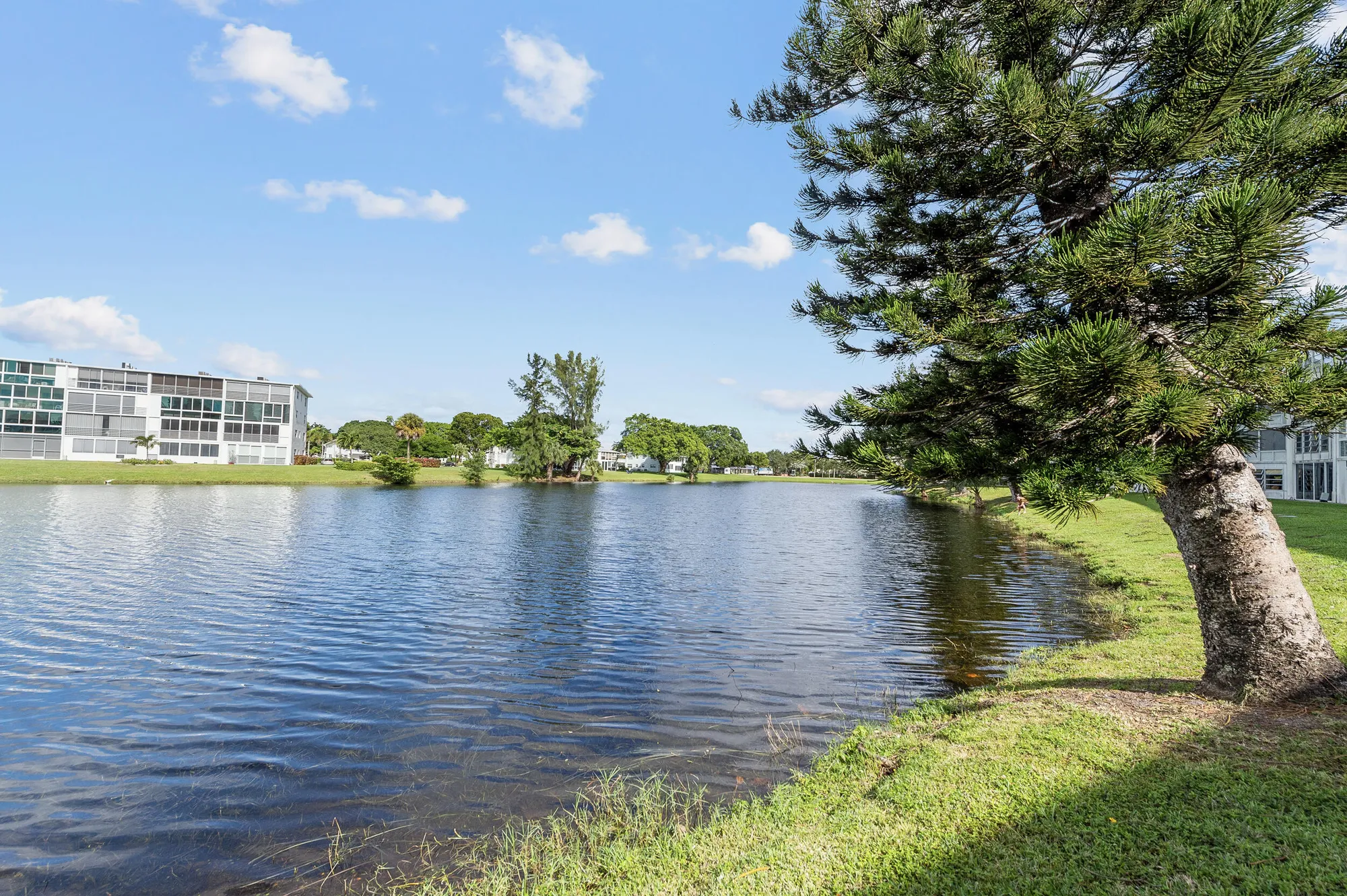 Property Slideshow image 28 of 38 | 3037 cambridge b, Deerfield Beach, FL, 33442