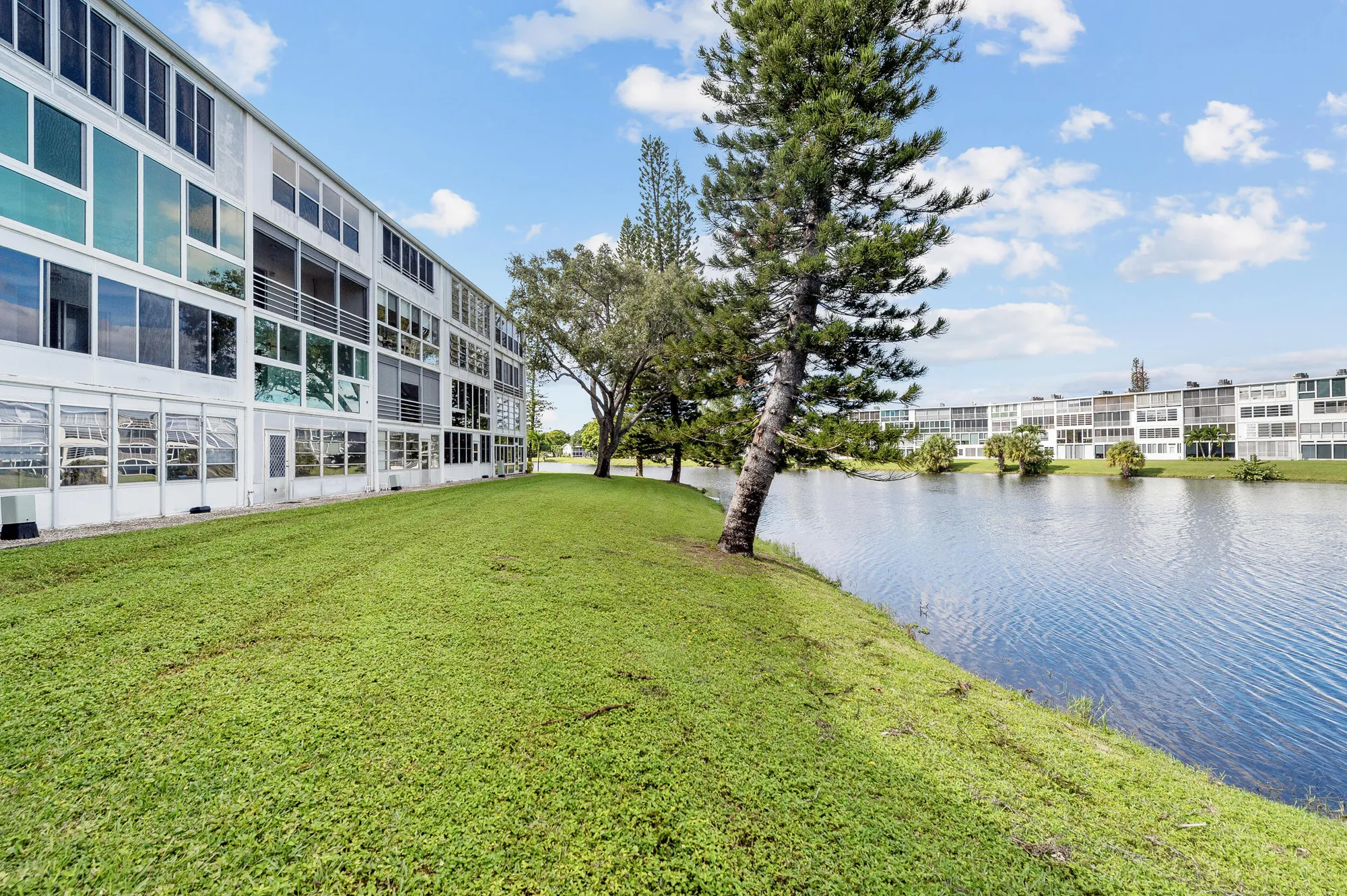 Property Slideshow image 29 of 38 | 3037 cambridge b, Deerfield Beach, FL, 33442