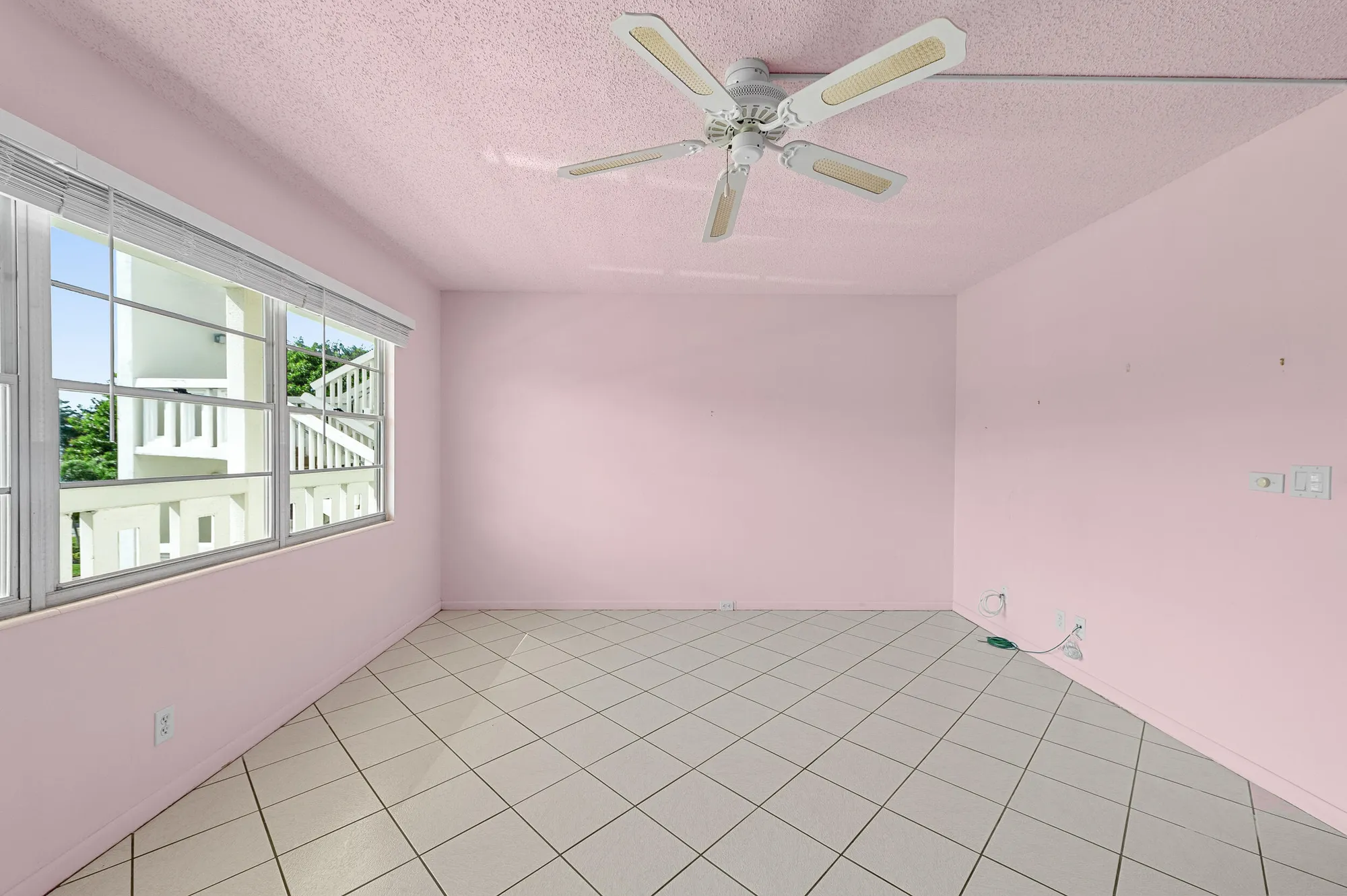 Property Slideshow image 5 of 38 | 3037 cambridge b, Deerfield Beach, FL, 33442