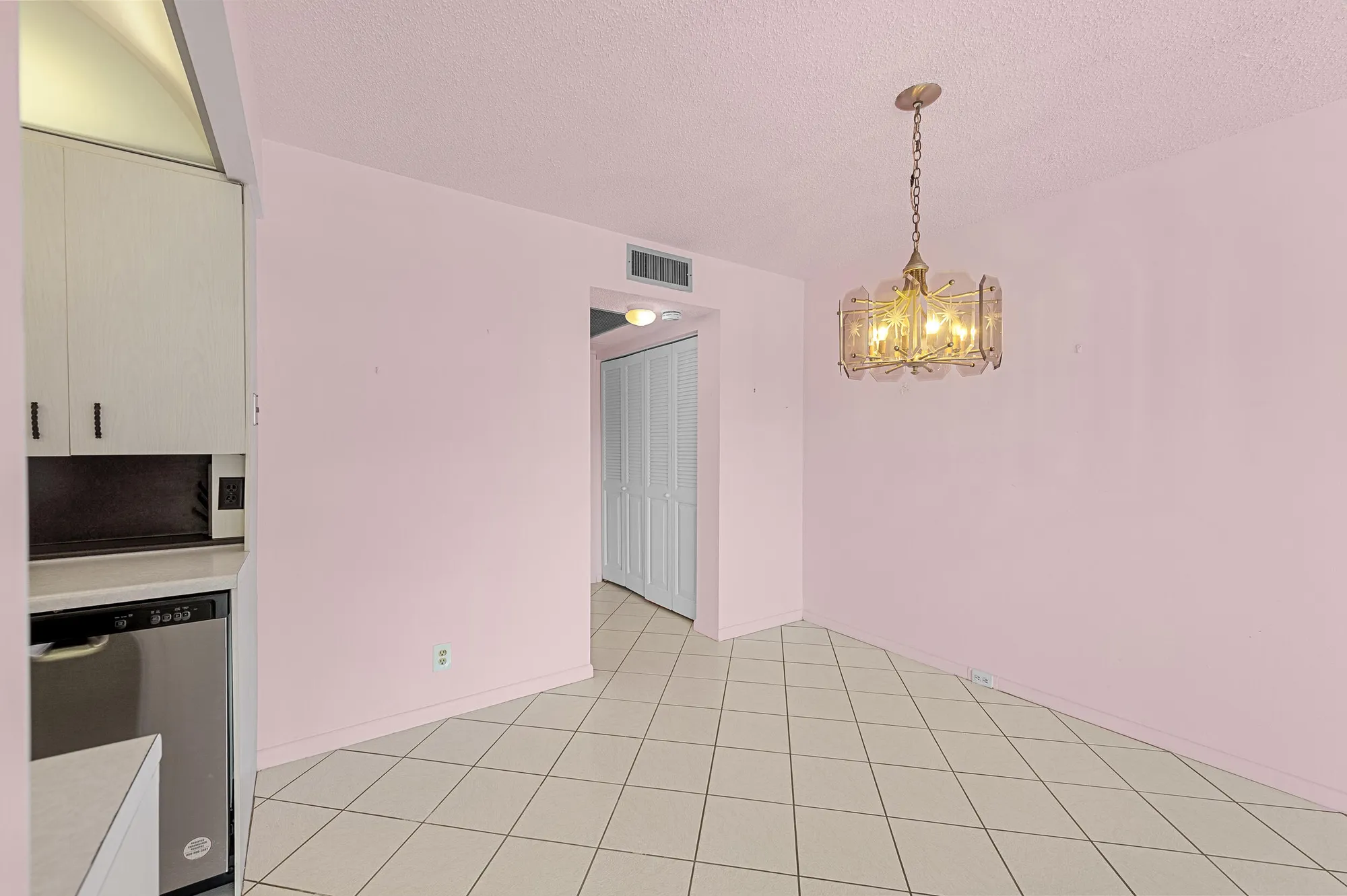 Property Slideshow image 7 of 38 | 3037 cambridge b, Deerfield Beach, FL, 33442