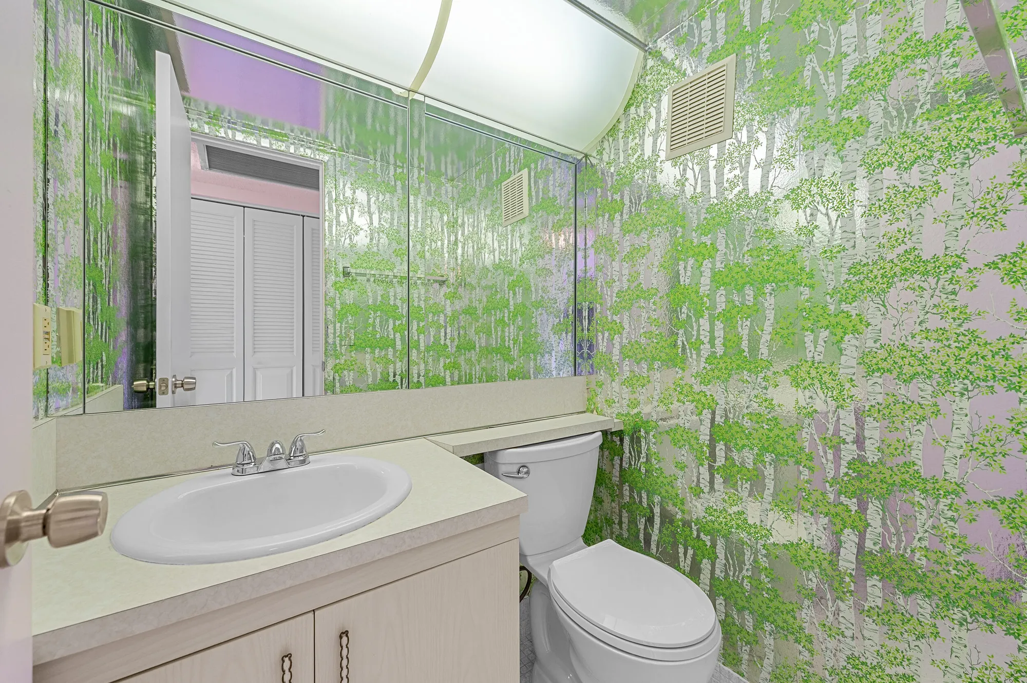 Property Slideshow image 13 of 38 | 3037 cambridge b, Deerfield Beach, FL, 33442