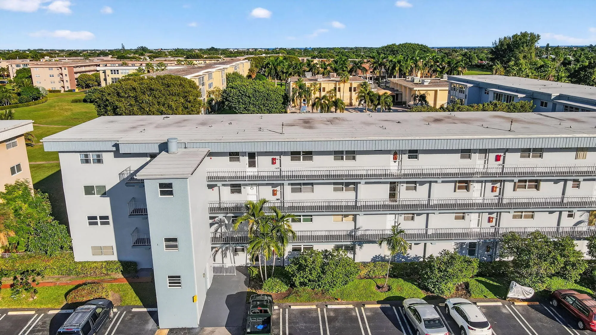 Property Slideshow image 40 of 45 | 2400 ne 1st ln apt 102, Boynton Beach, FL, 33435
