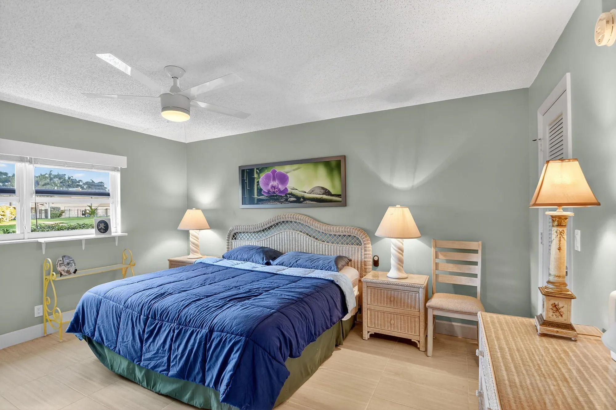 Property Slideshow image 18 of 45 | 2400 ne 1st ln apt 102, Boynton Beach, FL, 33435