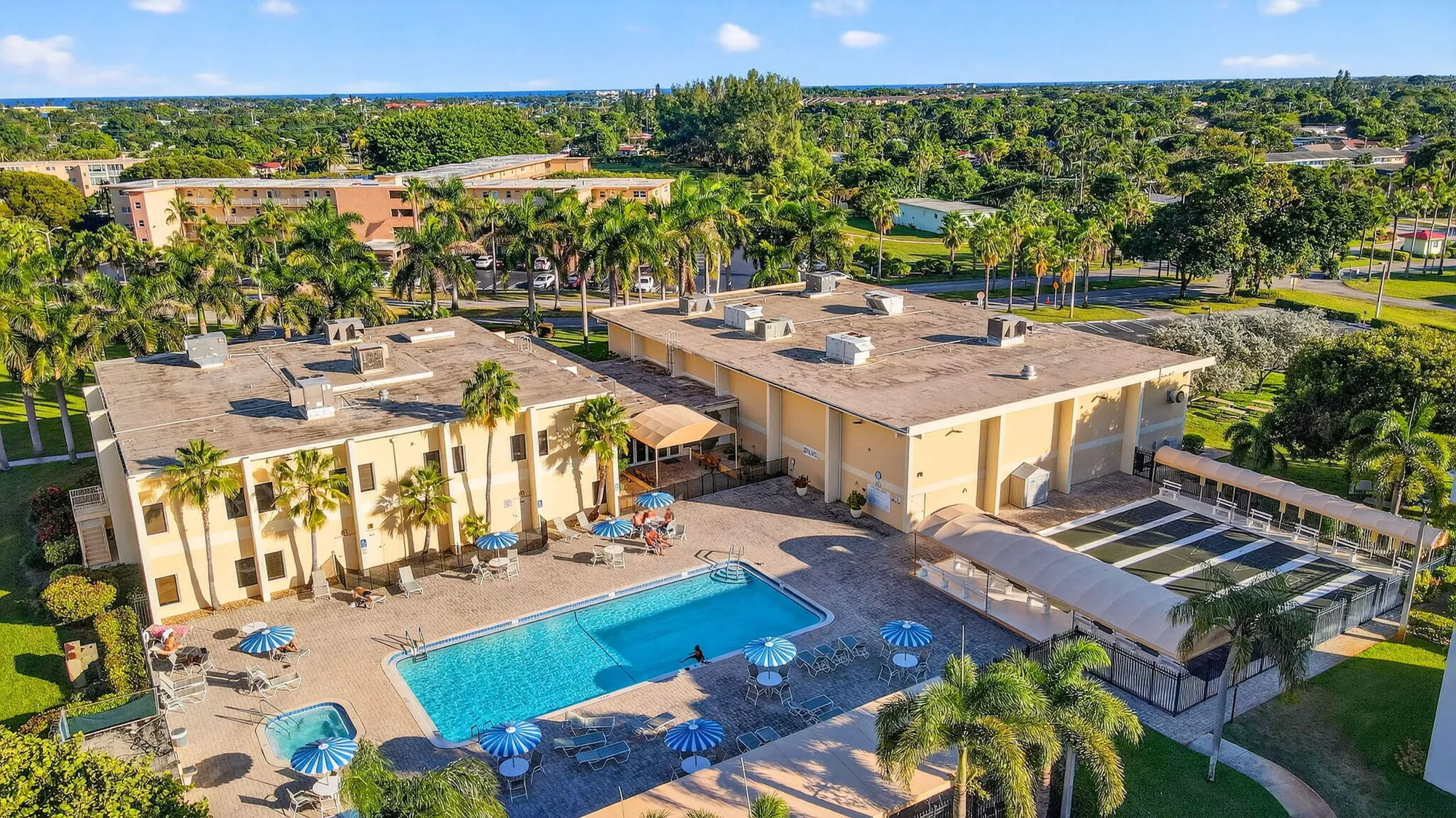 Property Slideshow image 37 of 45 | 2400 ne 1st ln apt 102, Boynton Beach, FL, 33435