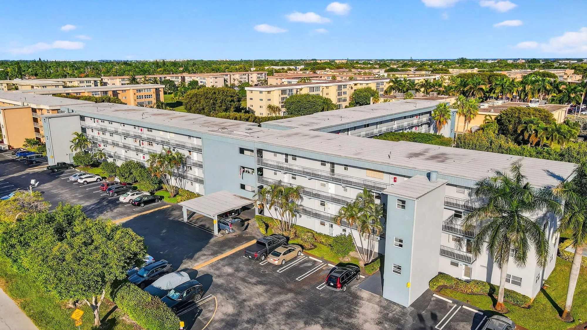 Property Slideshow image 44 of 45 | 2400 ne 1st ln apt 102, Boynton Beach, FL, 33435