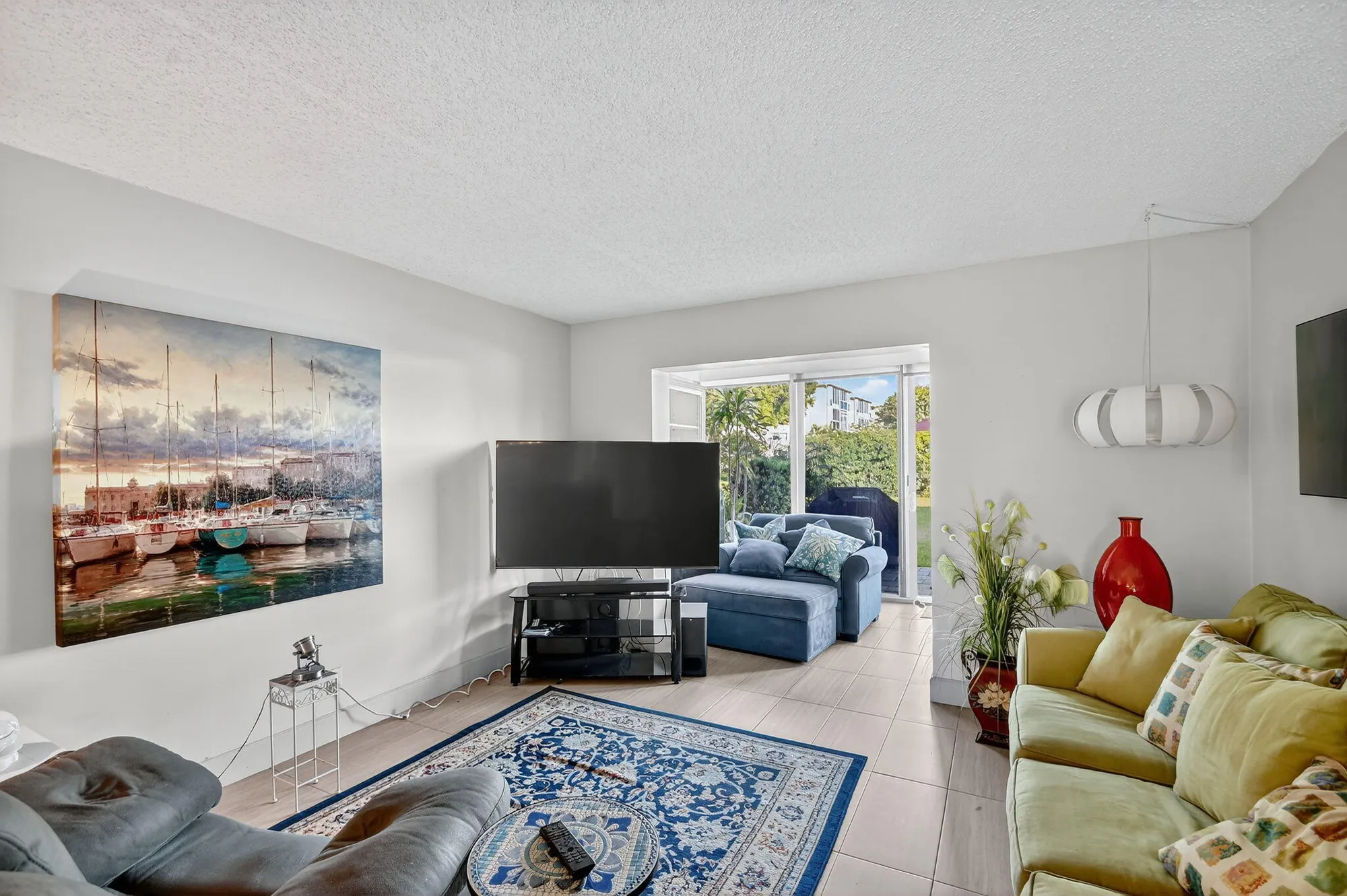 Property Slideshow image 15 of 45 | 2400 ne 1st ln apt 102, Boynton Beach, FL, 33435