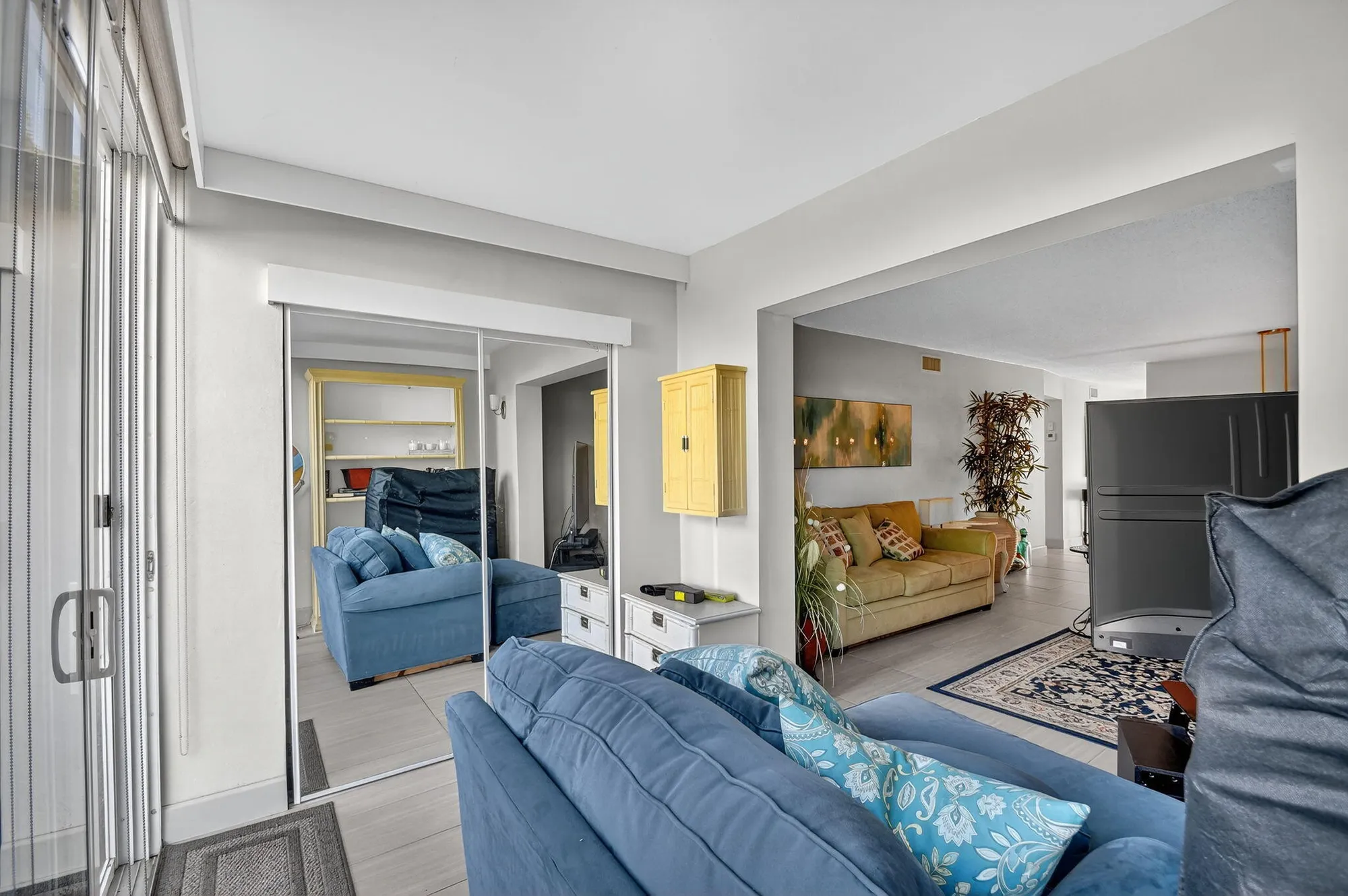 Property Slideshow image 16 of 45 | 2400 ne 1st ln apt 102, Boynton Beach, FL, 33435