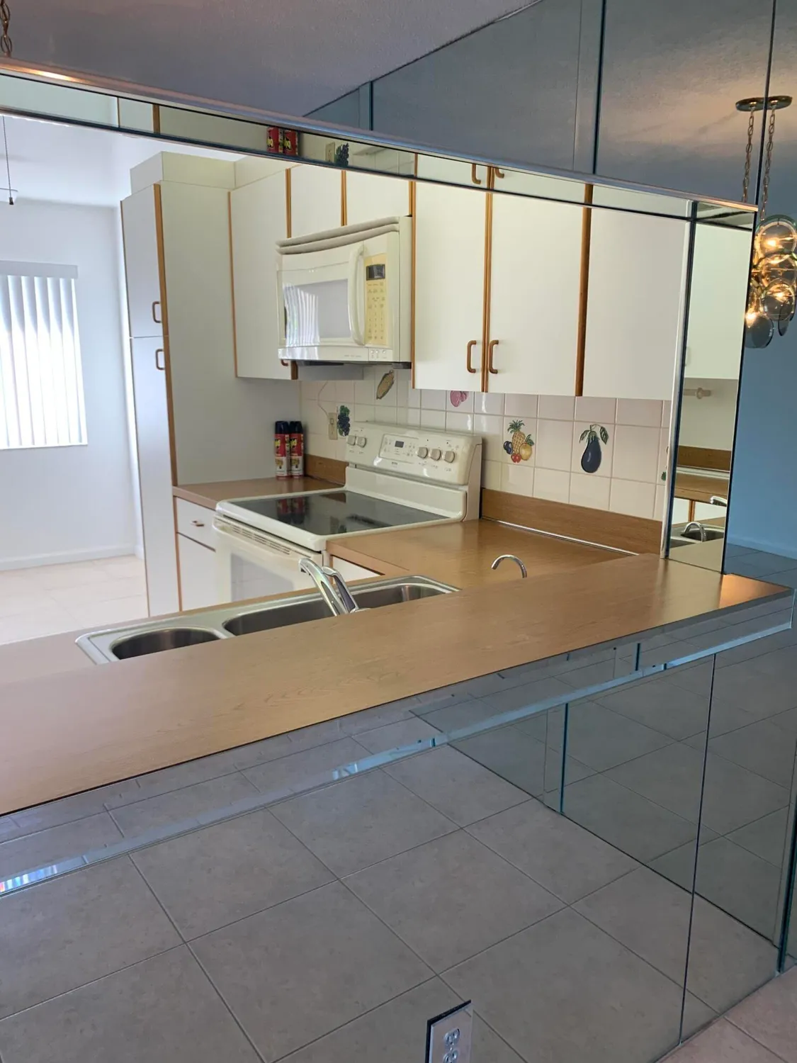 Property Slideshow image 10 of 29 | 9531 n belfort cir 111, Tamarac, FL, 33321