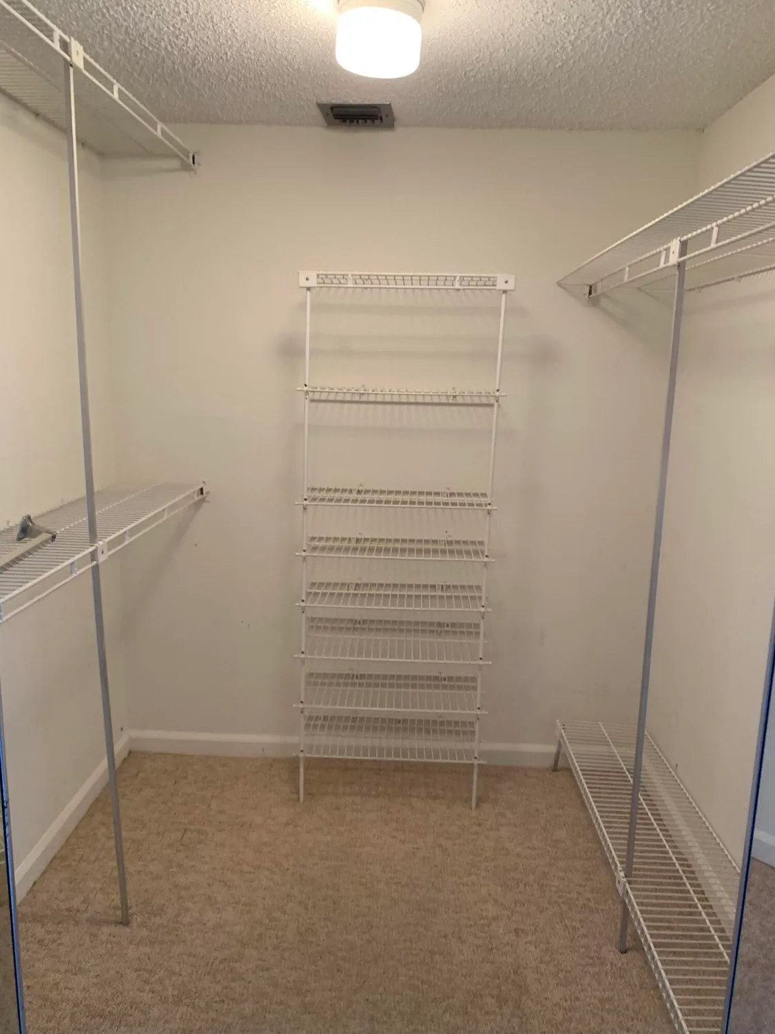 Property Slideshow image 17 of 29 | 9531 n belfort cir 111, Tamarac, FL, 33321