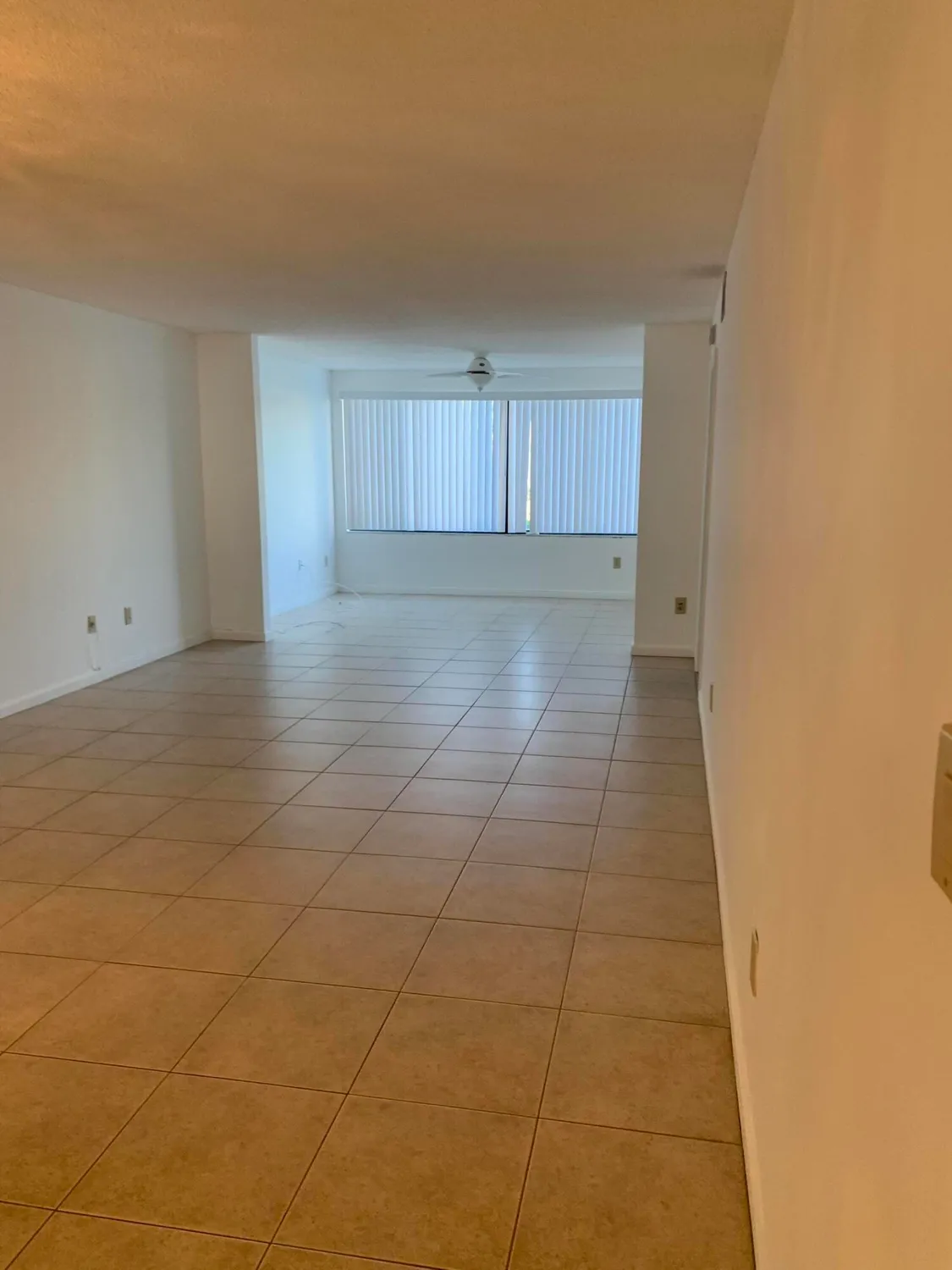 Property Slideshow image 11 of 29 | 9531 n belfort cir 111, Tamarac, FL, 33321