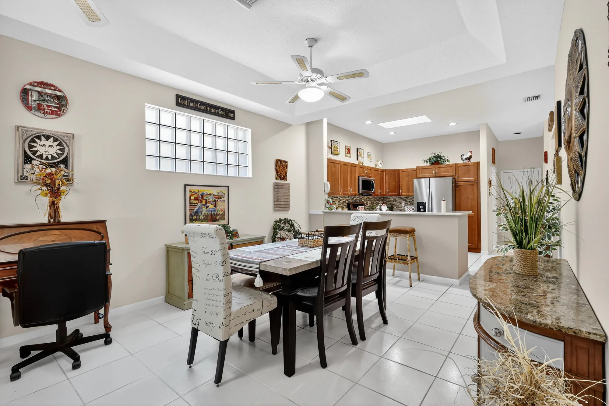 Property Slideshow image 14 of 38 | 3747 spring crest ct, Lake Worth, FL, 33467